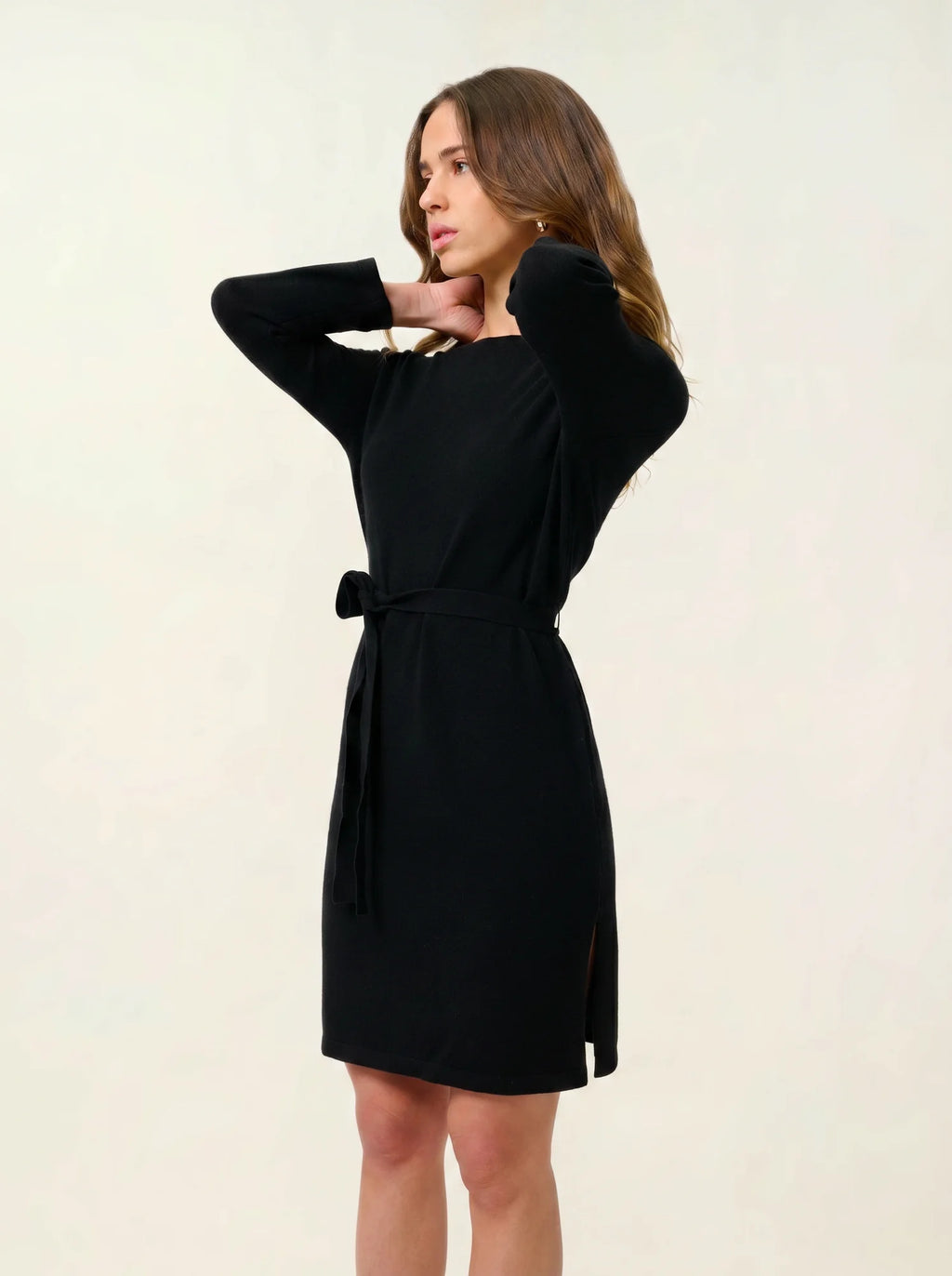 CONISTON robe col rond avec ceinture noir