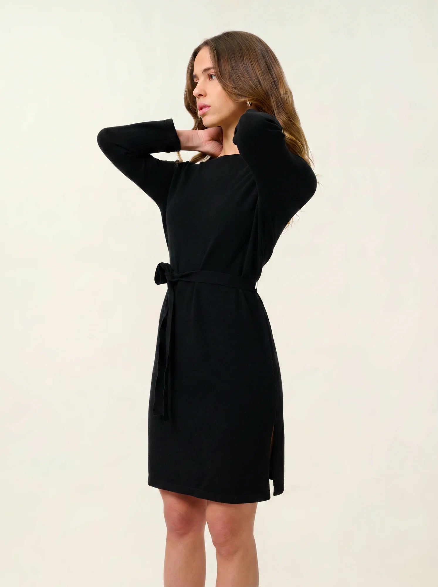 CONISTON robe col rond avec ceinture noir