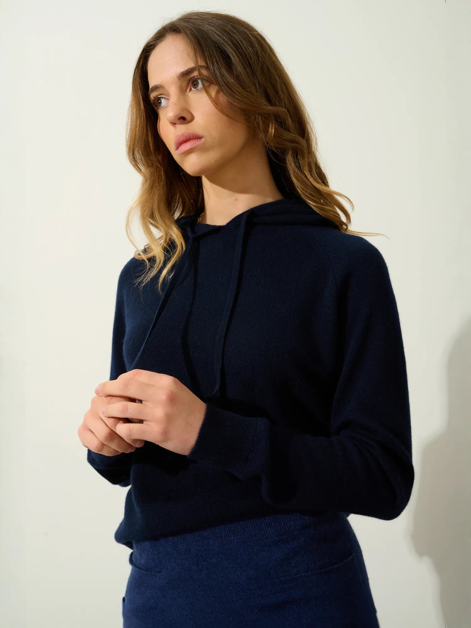 YARLSIDE pull capuche bleu marine