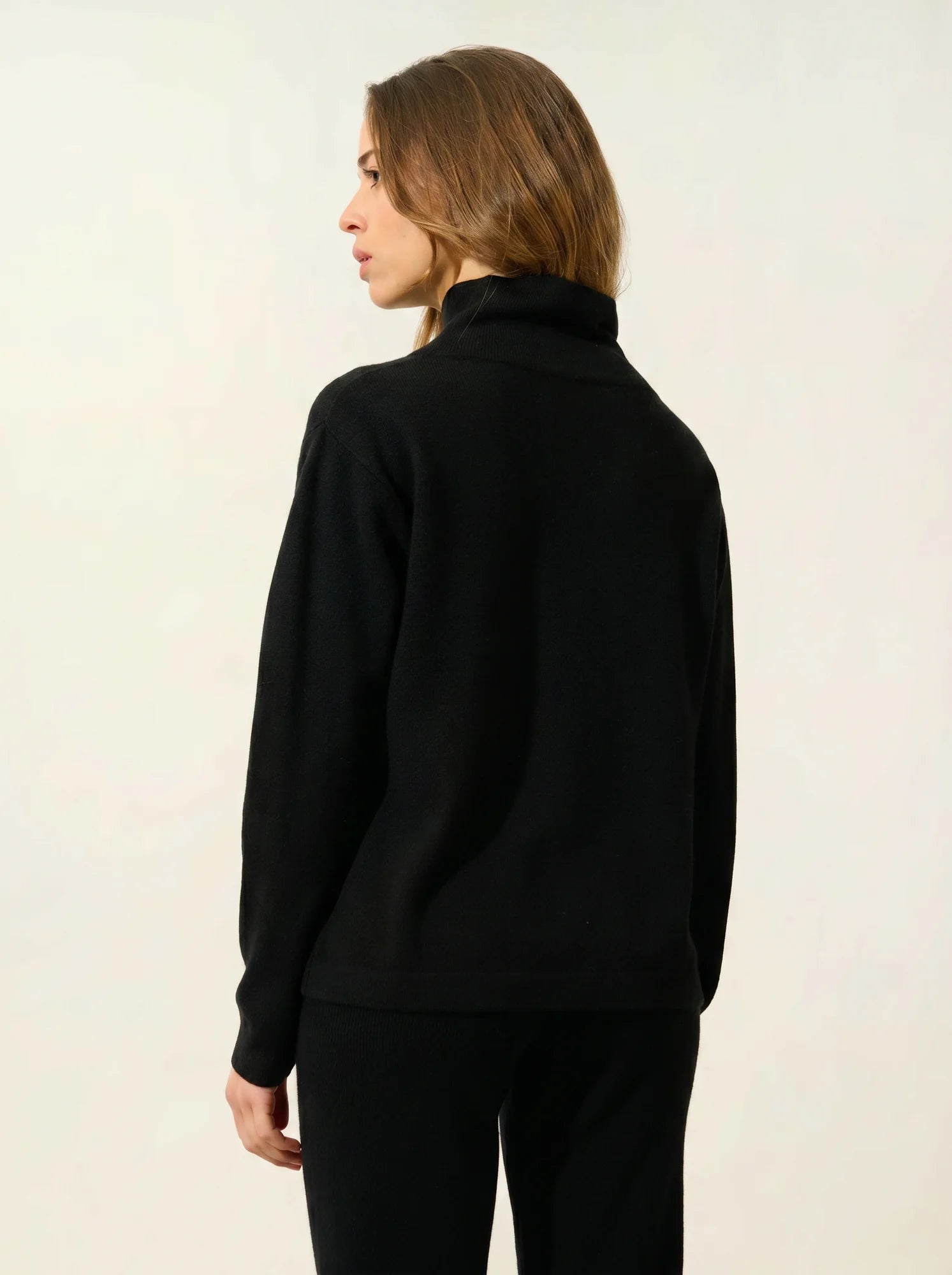 CHEVIOT pull col montant bénitier noir