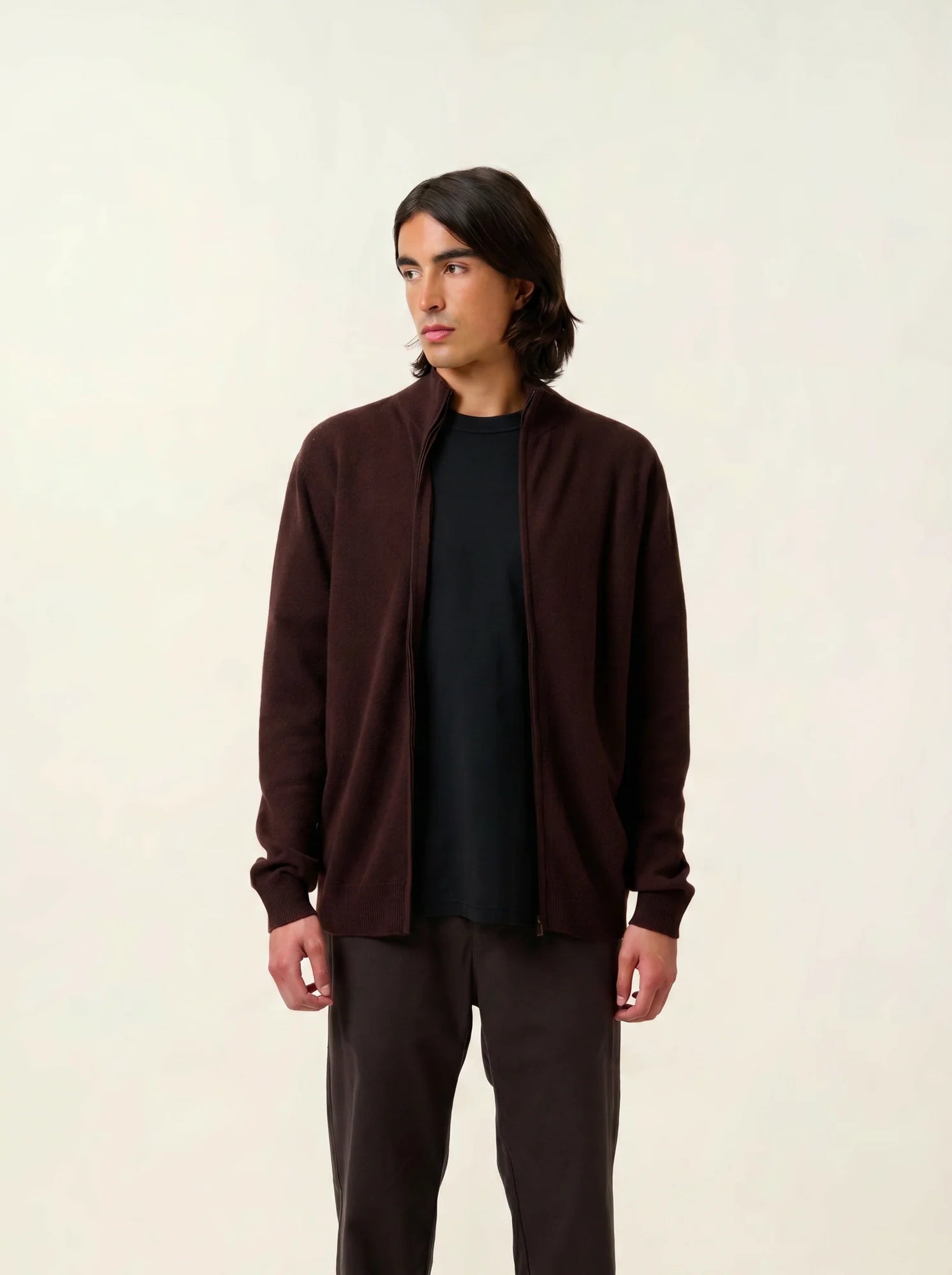 ALBARON vest zipped mock neck chocolate