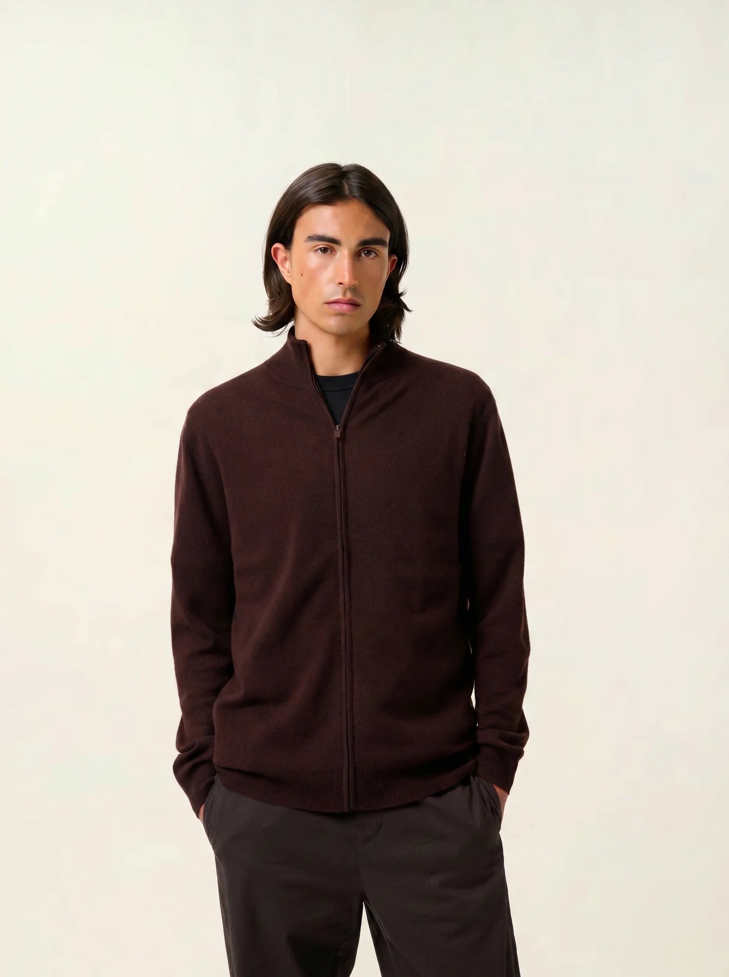 ALBARON vest zipped mock neck chocolate