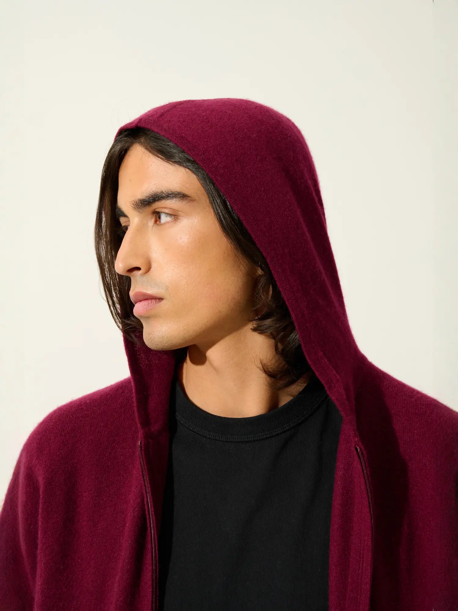 NEURRE gilet zippé capuche bordeaux