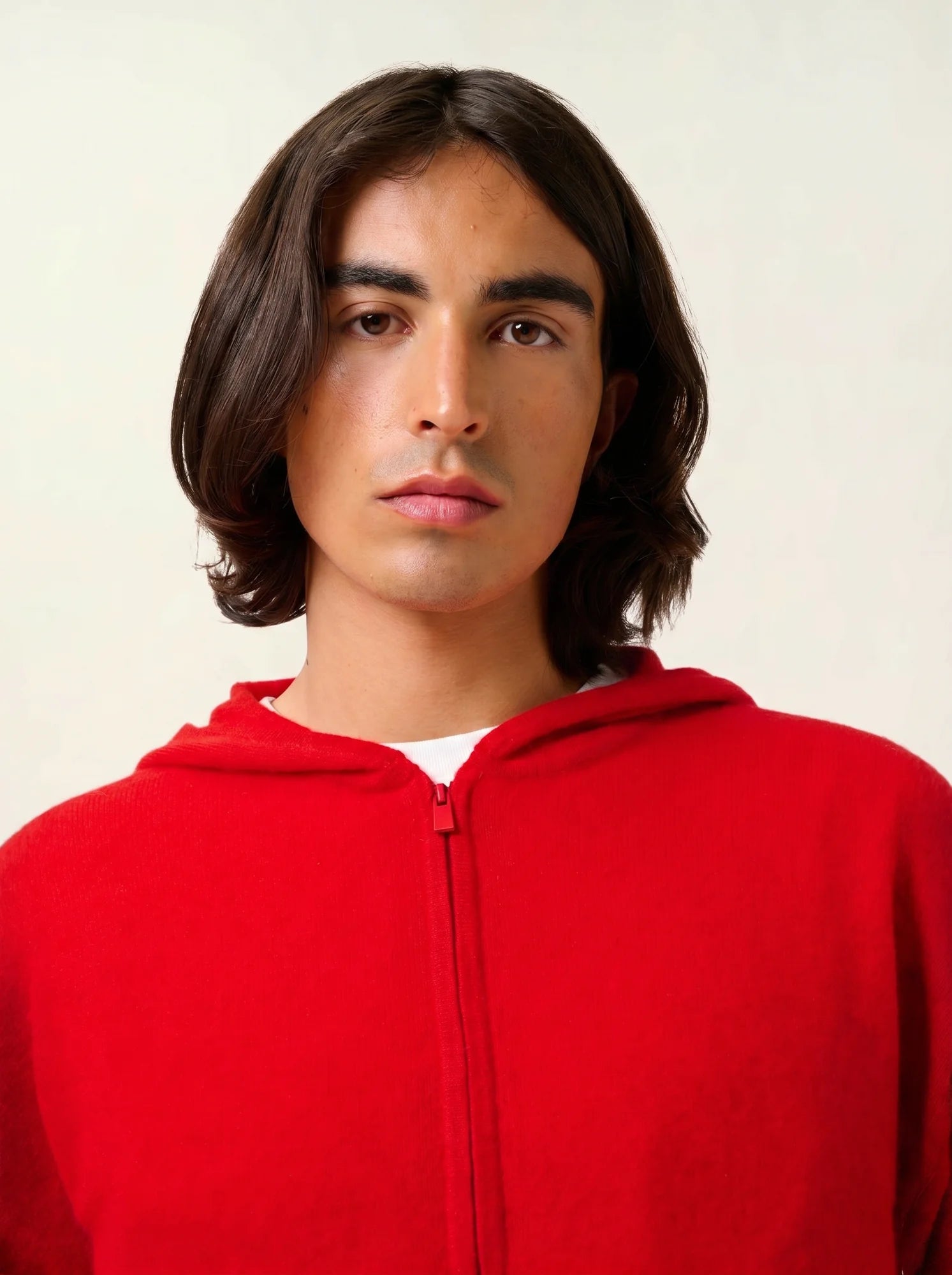 NEURRE gilet zippé capuche rouge