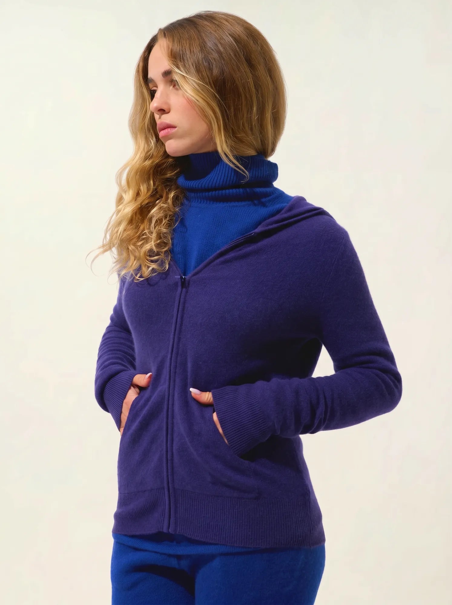 COLOMBIS weste mit reissverschluss mit kapuze violett
