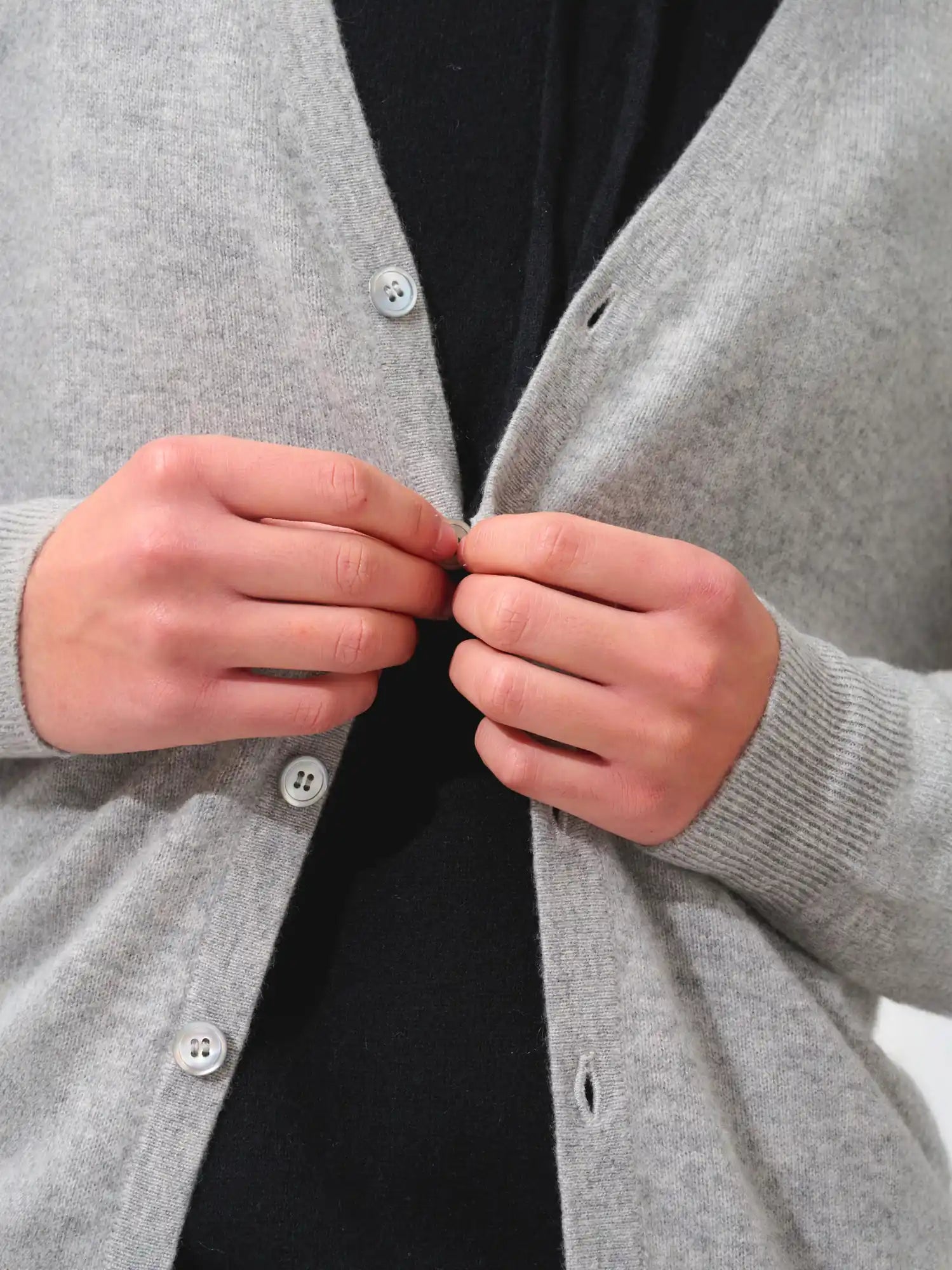PIPA strickjacke v-ausschnitt wolke meliert