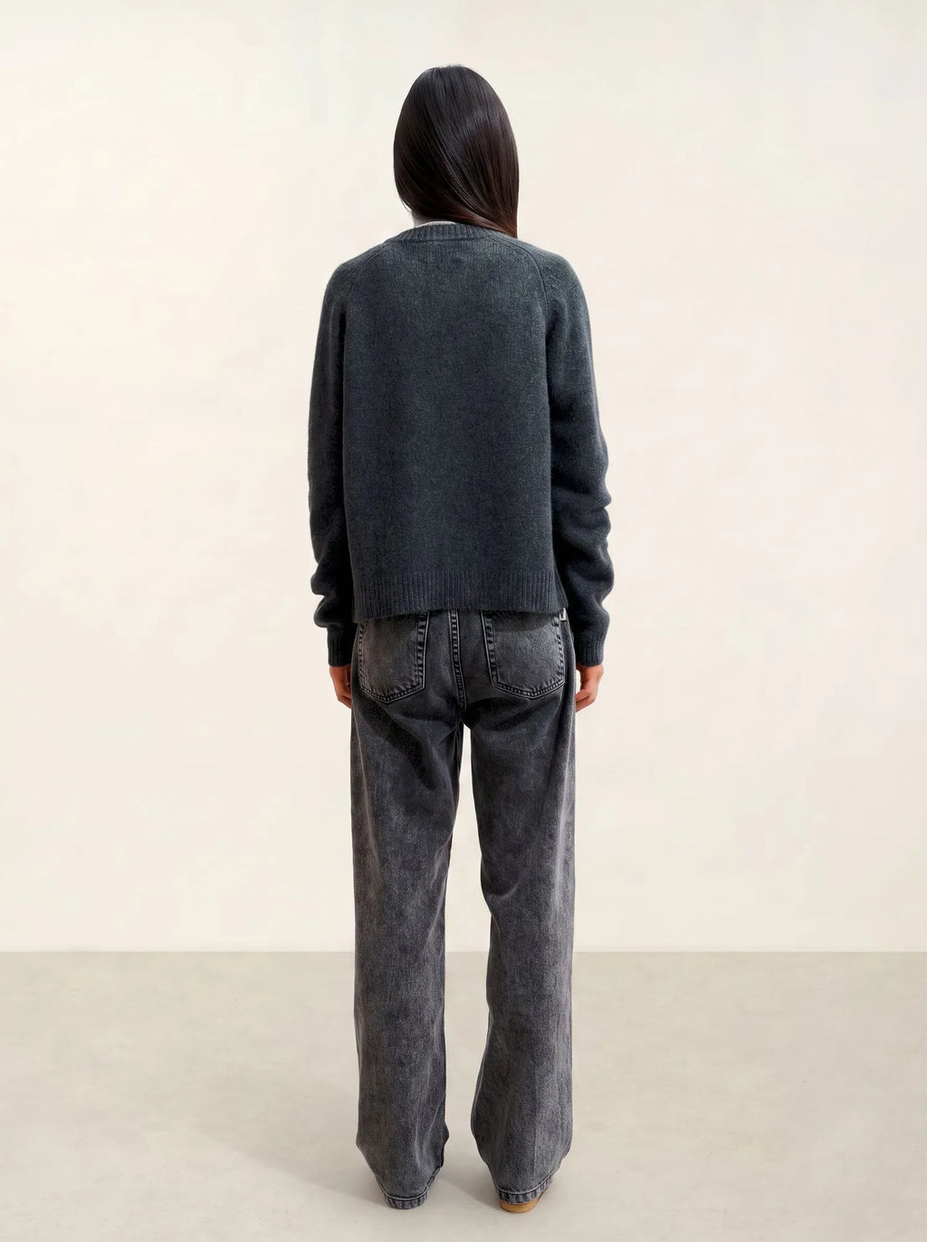 JINPA cardigan crew neck 8 ply heather carbon