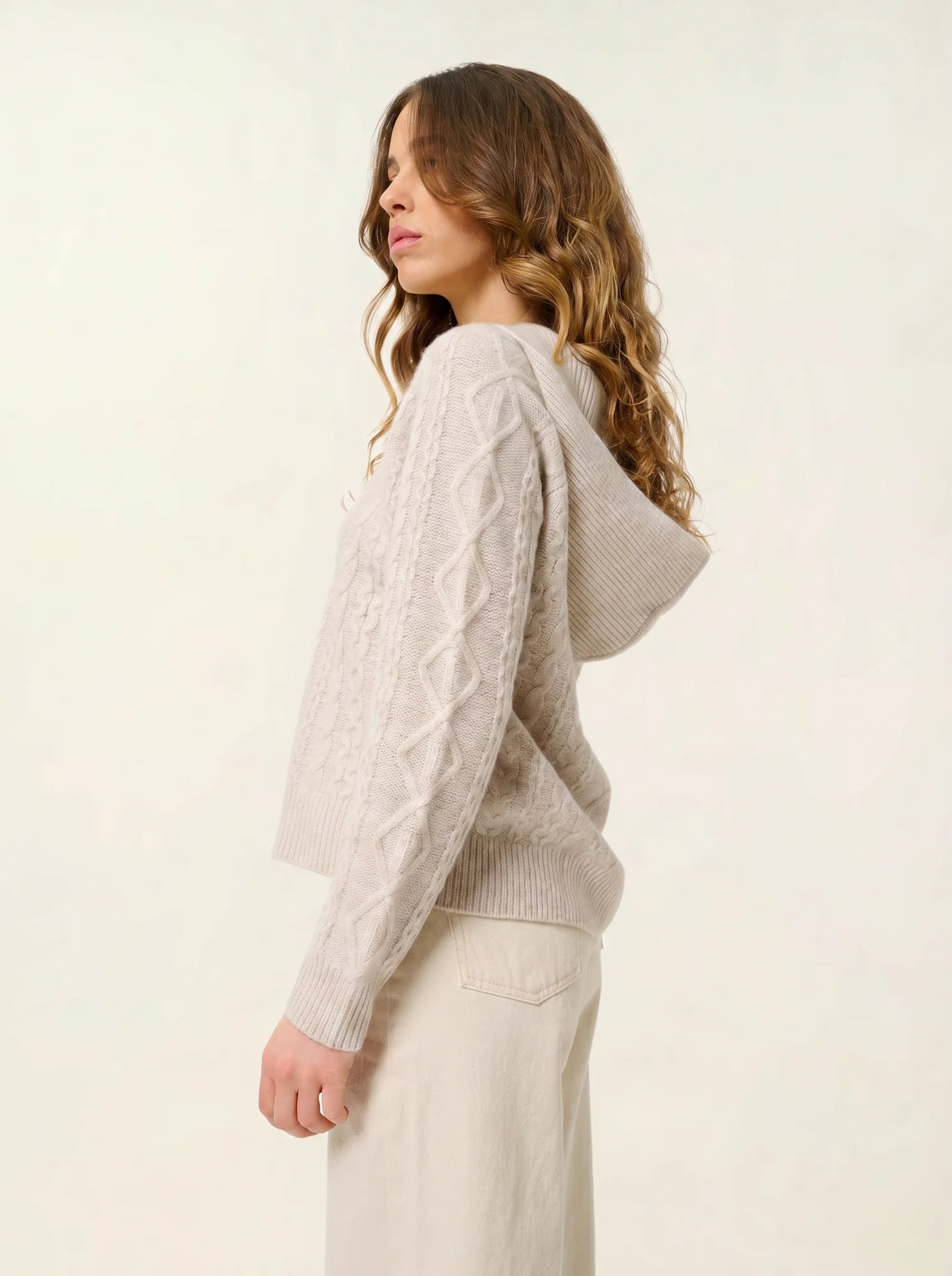 KHANDRO sweater hooded 6 ply heather beige