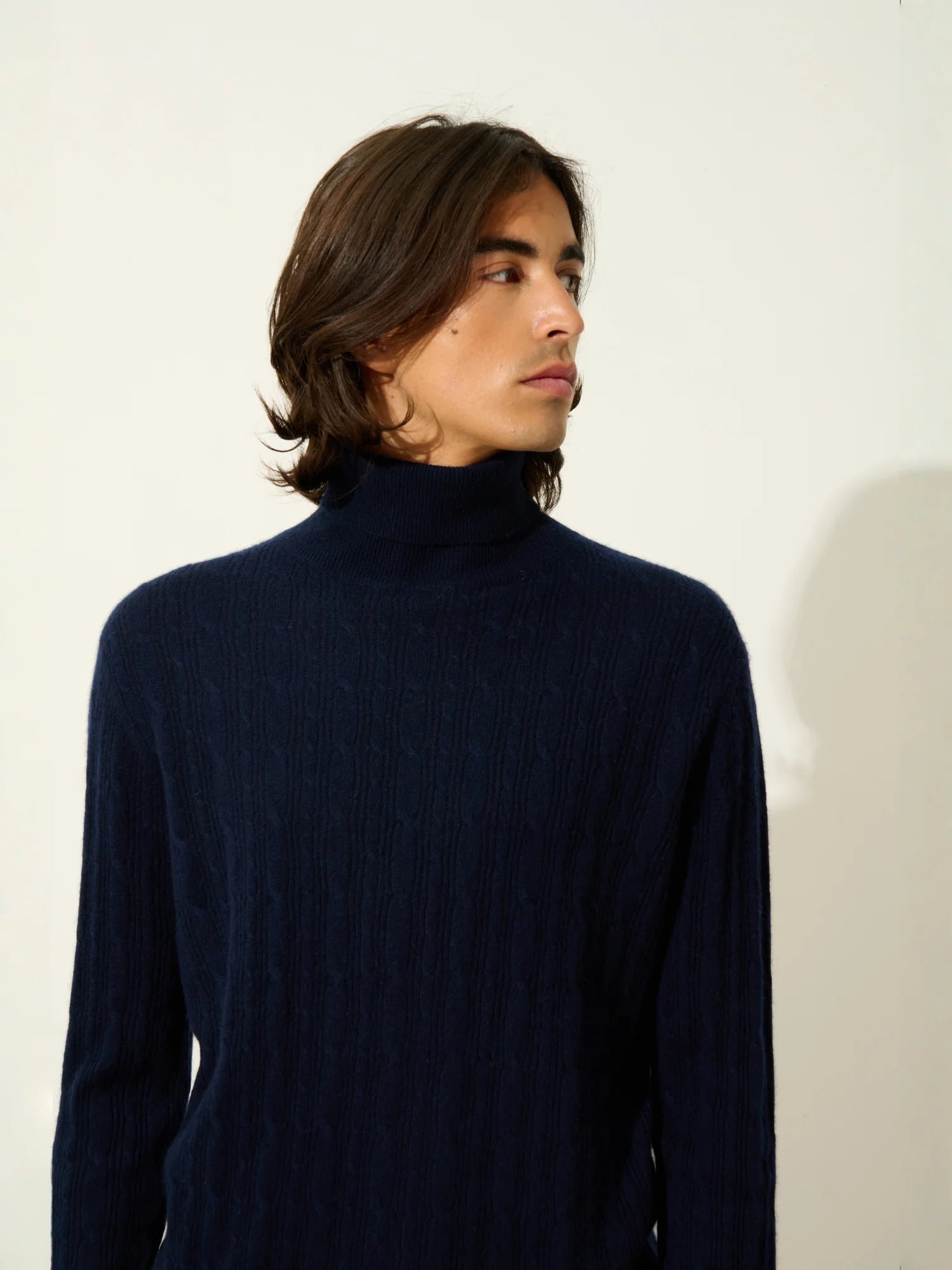 KONA pull col roulé bleu marine