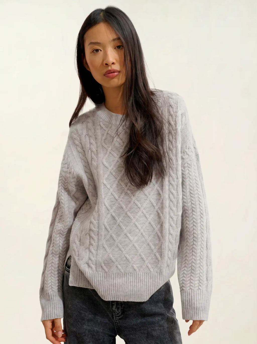 JAMPA sweater crew neck side slits 6 ply light heather grey