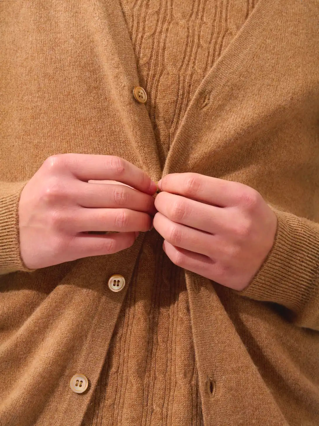 PIPA cardigan col V noisette