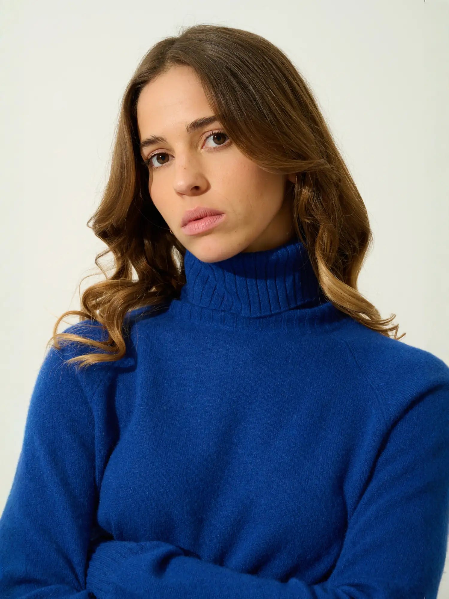 CASSY pull col roulé outremer
