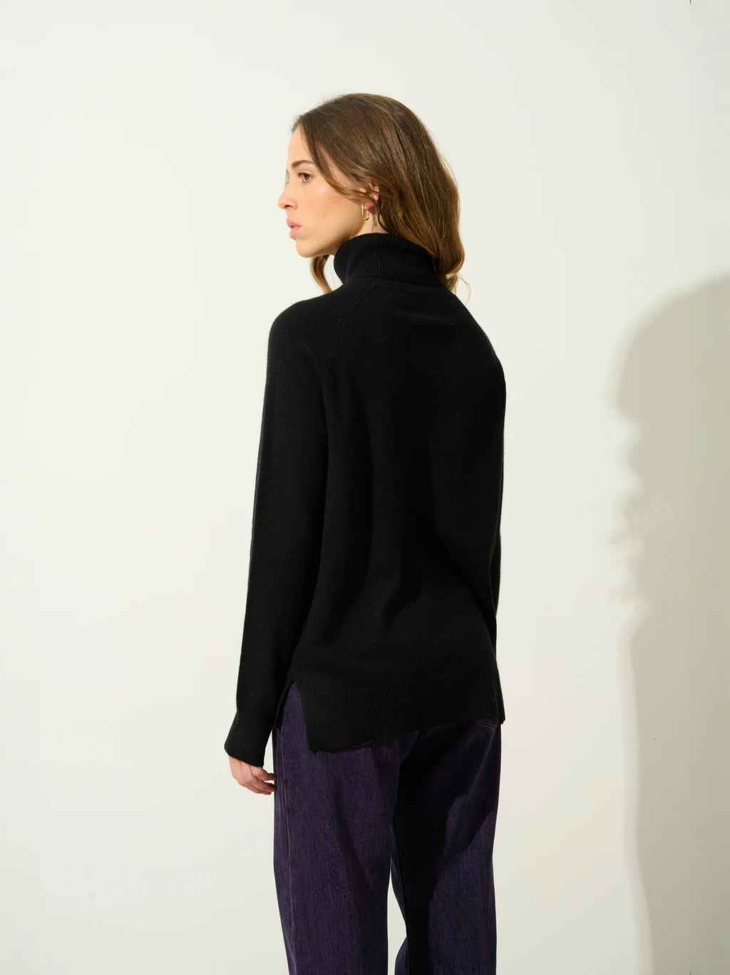 MADELINE pull col roulé noir