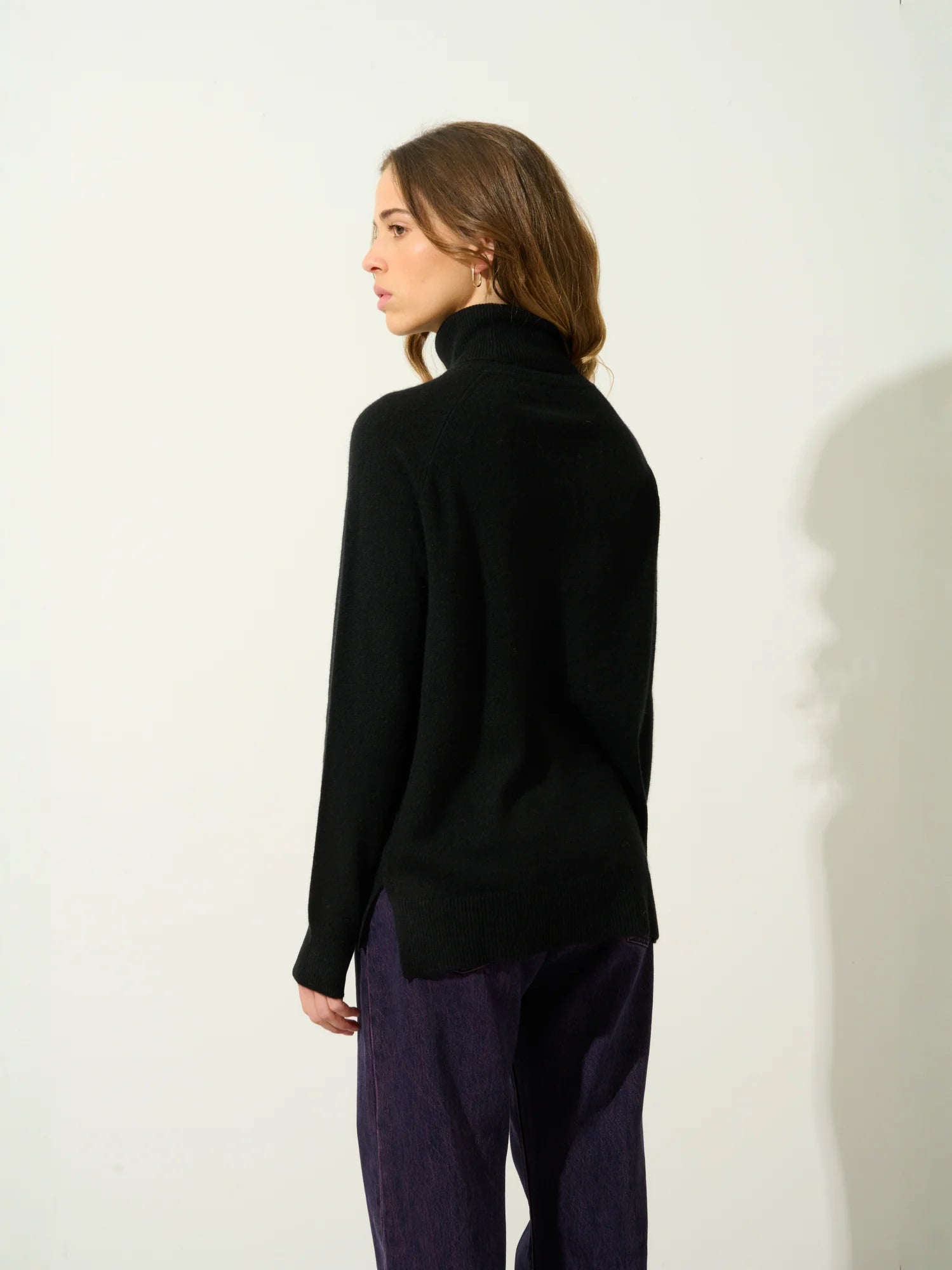 MADELINE pull col roulé noir