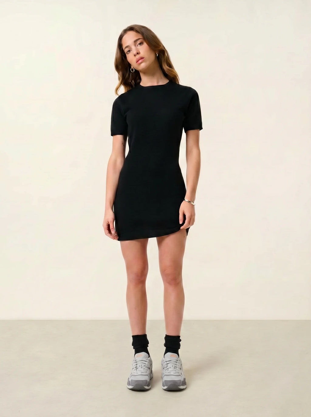 LYNN kleid rundhalsausschnitt kurzarm schwarz