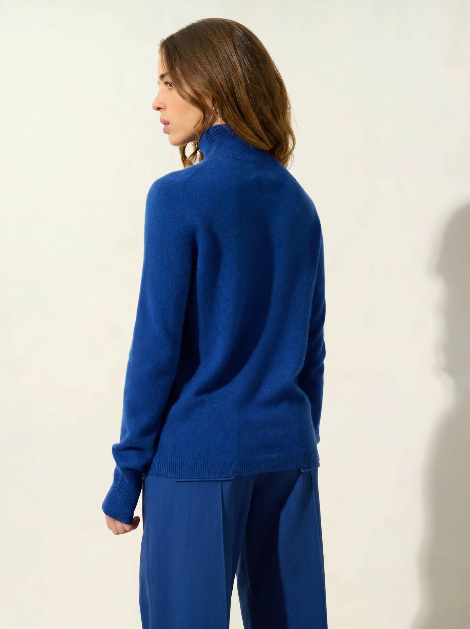 EILEEN pull col montant outremer
