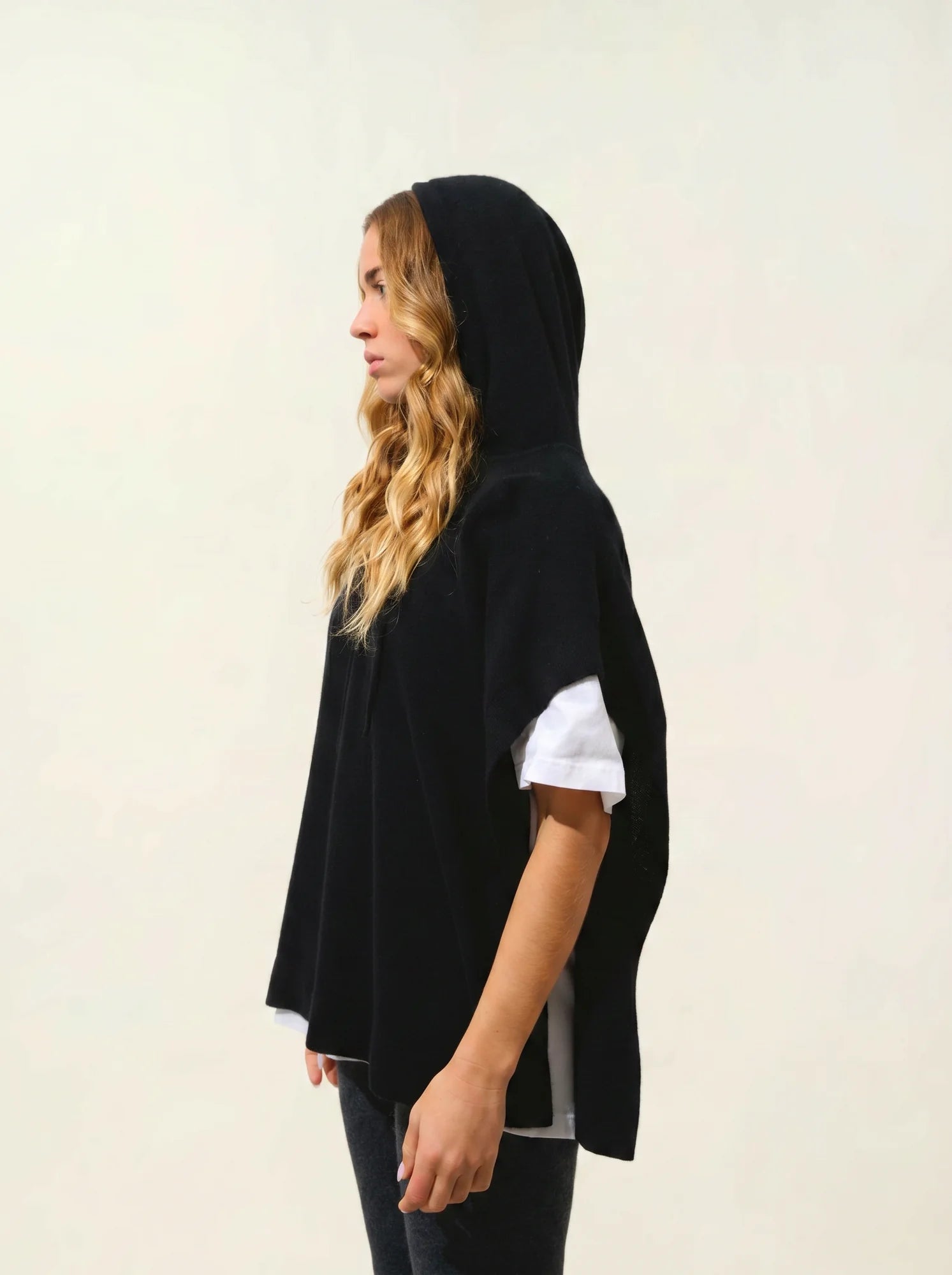 ELSA Poncho mit Kapuze Schwarz