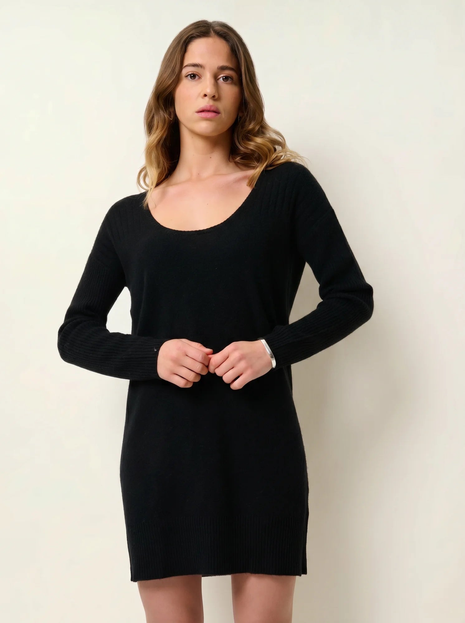 DANA robe col U noir