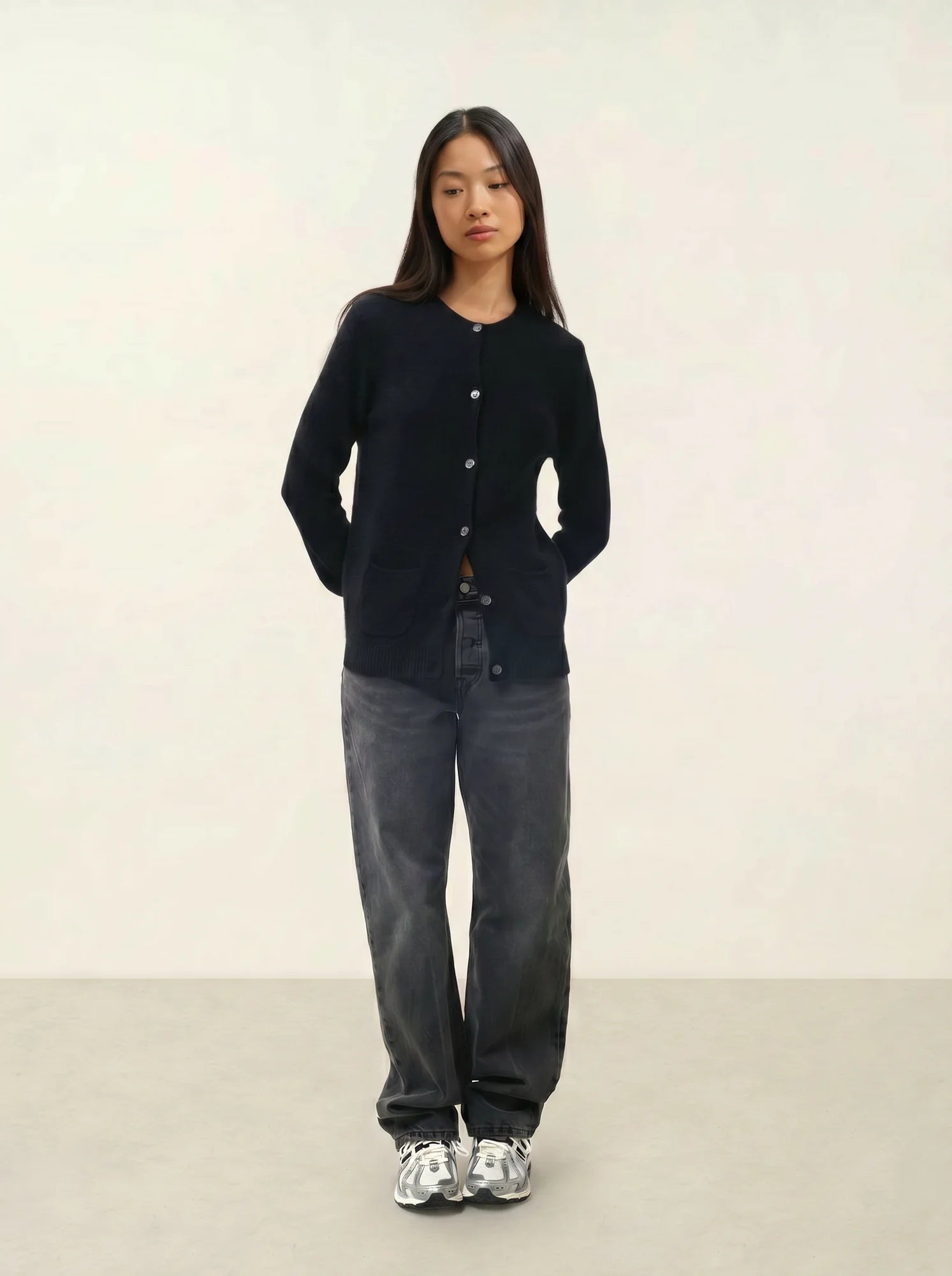 ELISE cardigan col rond 4 fils noir