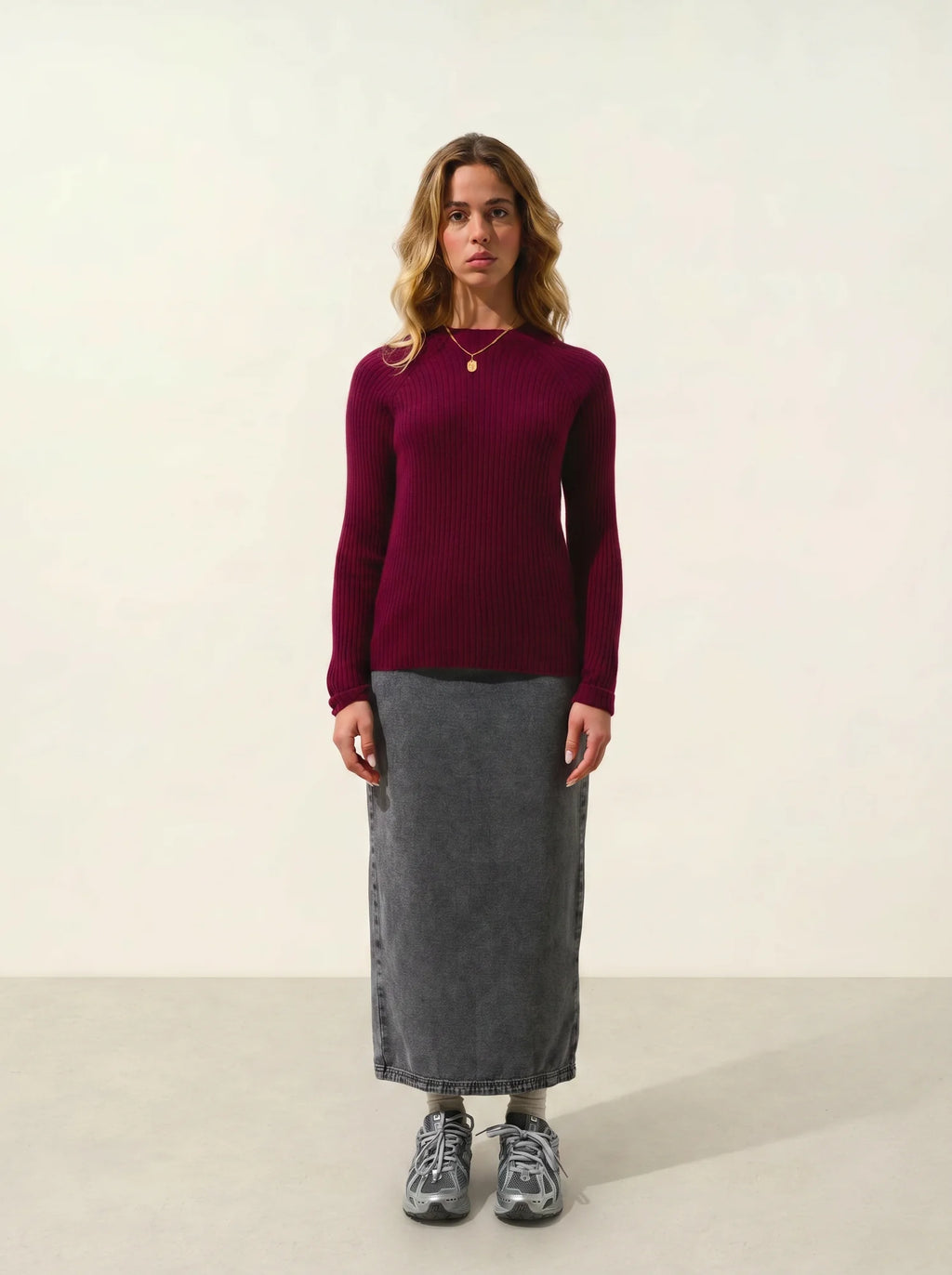 ASSIA pull col montant boutons poignets bordeaux