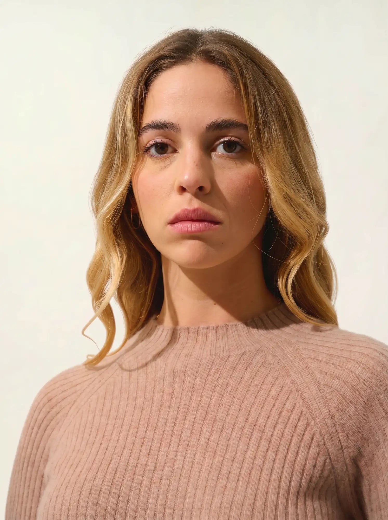 ASSIA pull col montant boutons poignets camel chiné