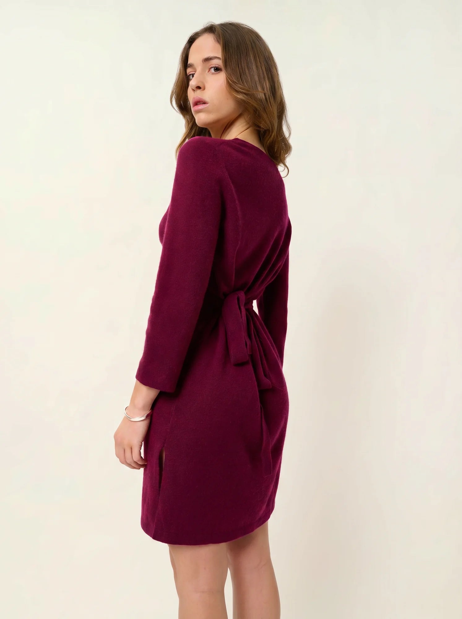 CONISTON robe col rond avec ceinture bordeaux
