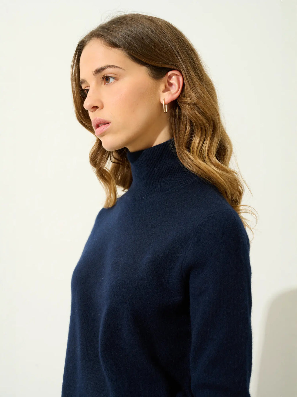 EILEEN pull col montant bleu marine