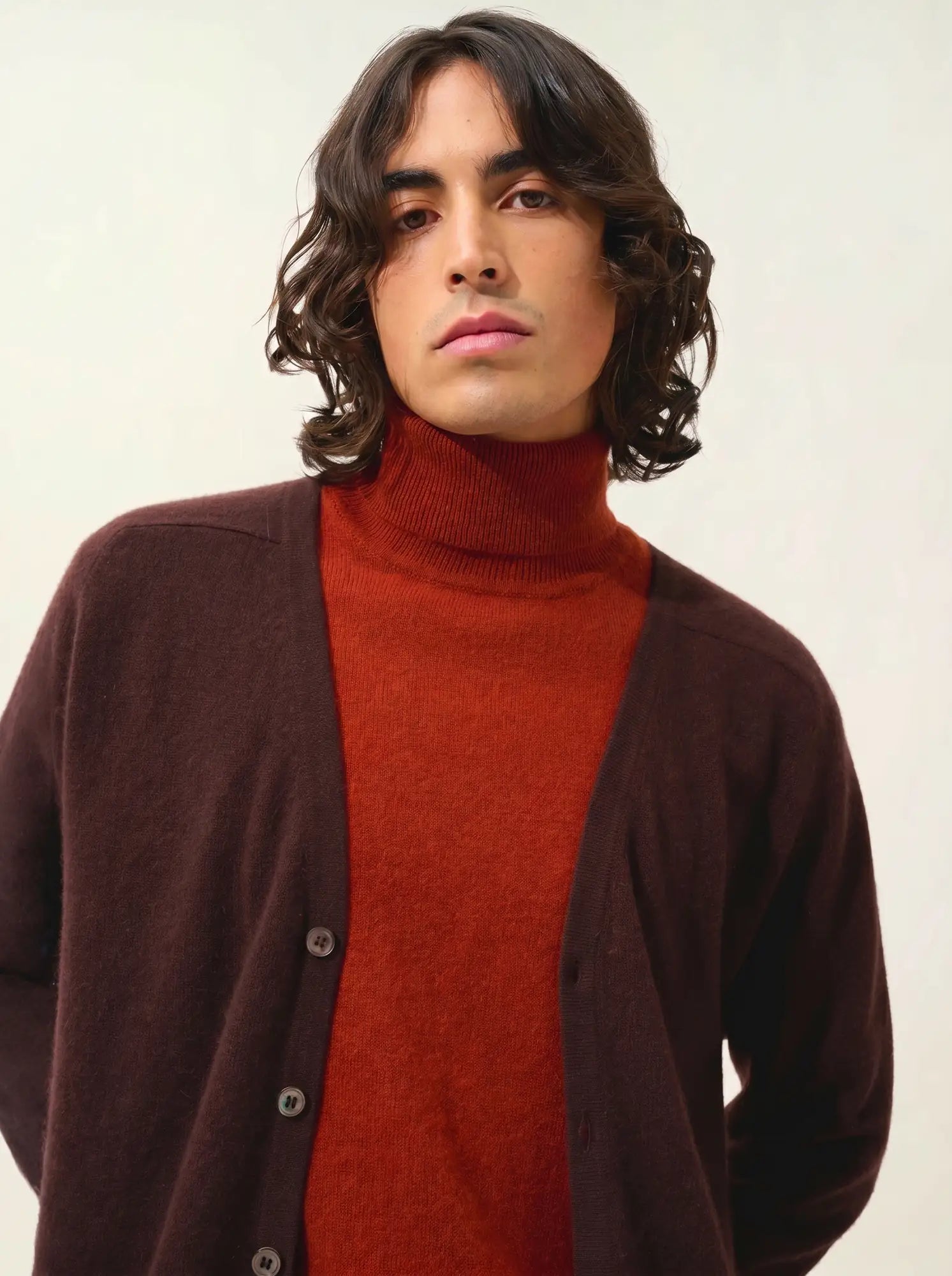 PIPA strickjacke v-ausschnitt schoko