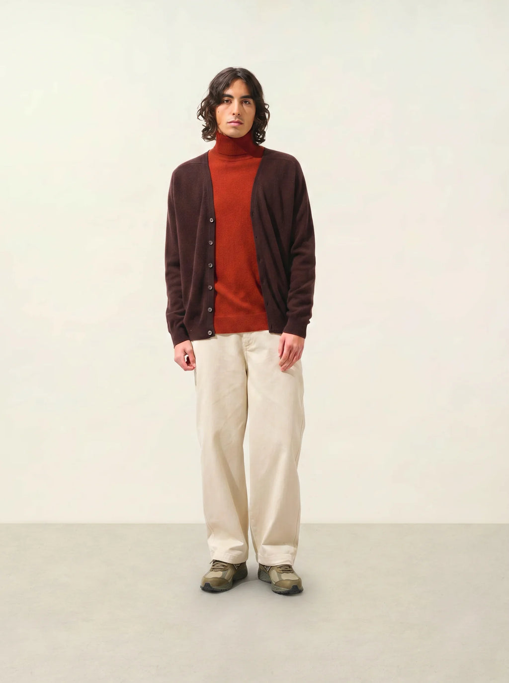 PIPA strickjacke v-ausschnitt schoko