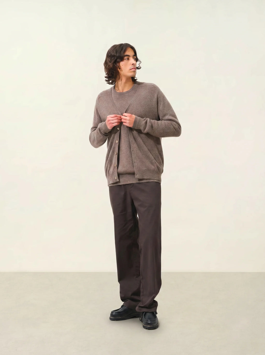 PIPA strickjacke v-ausschnitt taupe meliert