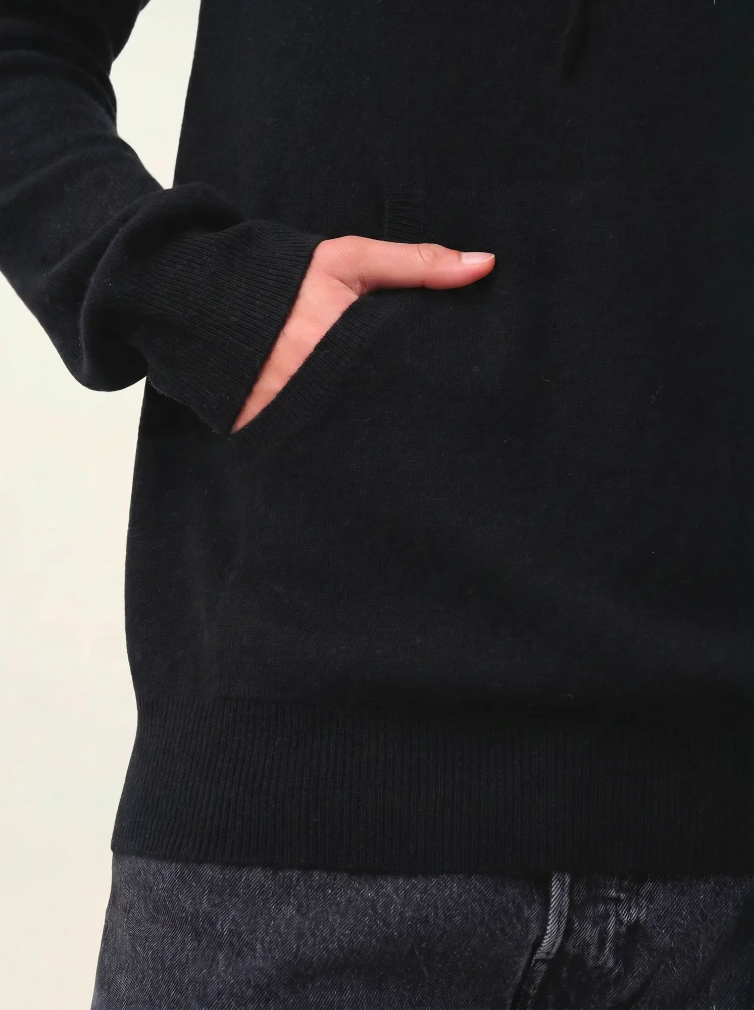 CASPER pull capuche poche kangourou noir