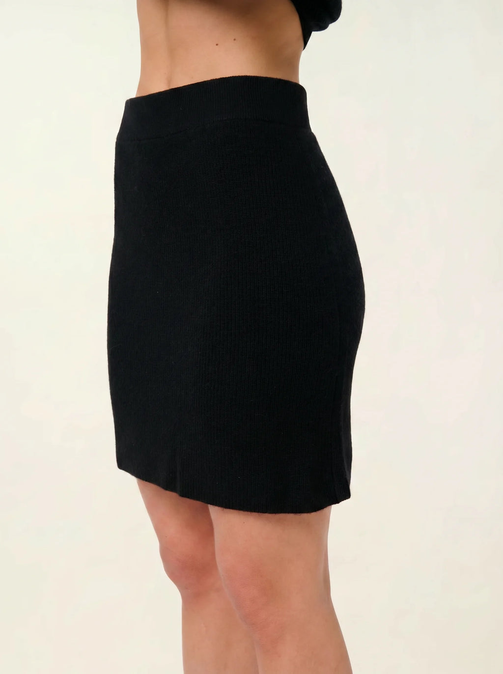 AMALIE Rock Schwarz