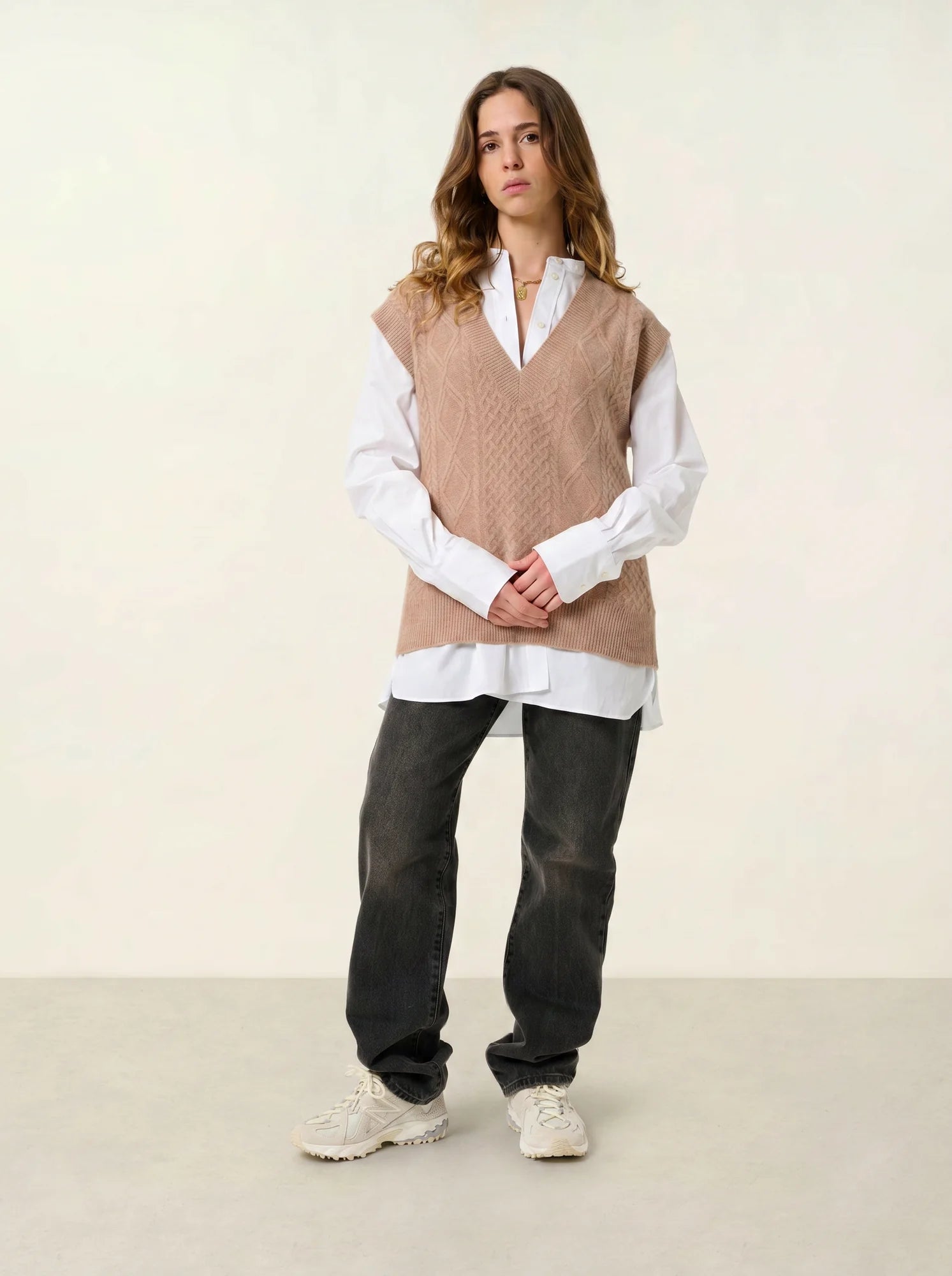ASLOG pullover v-ausschnitt ärmellos 4-fädig camel meliert