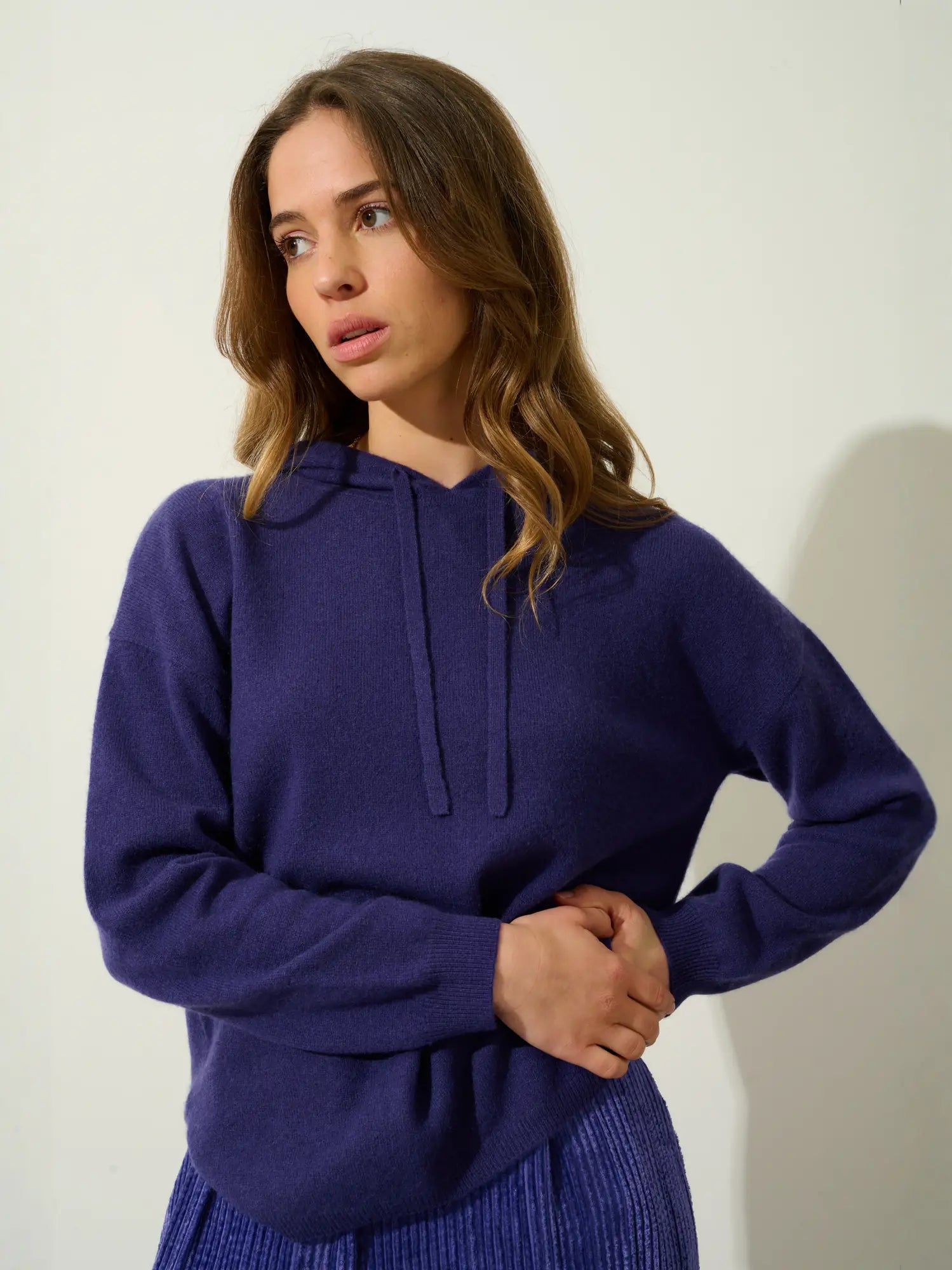 DORTE pull capuche violet