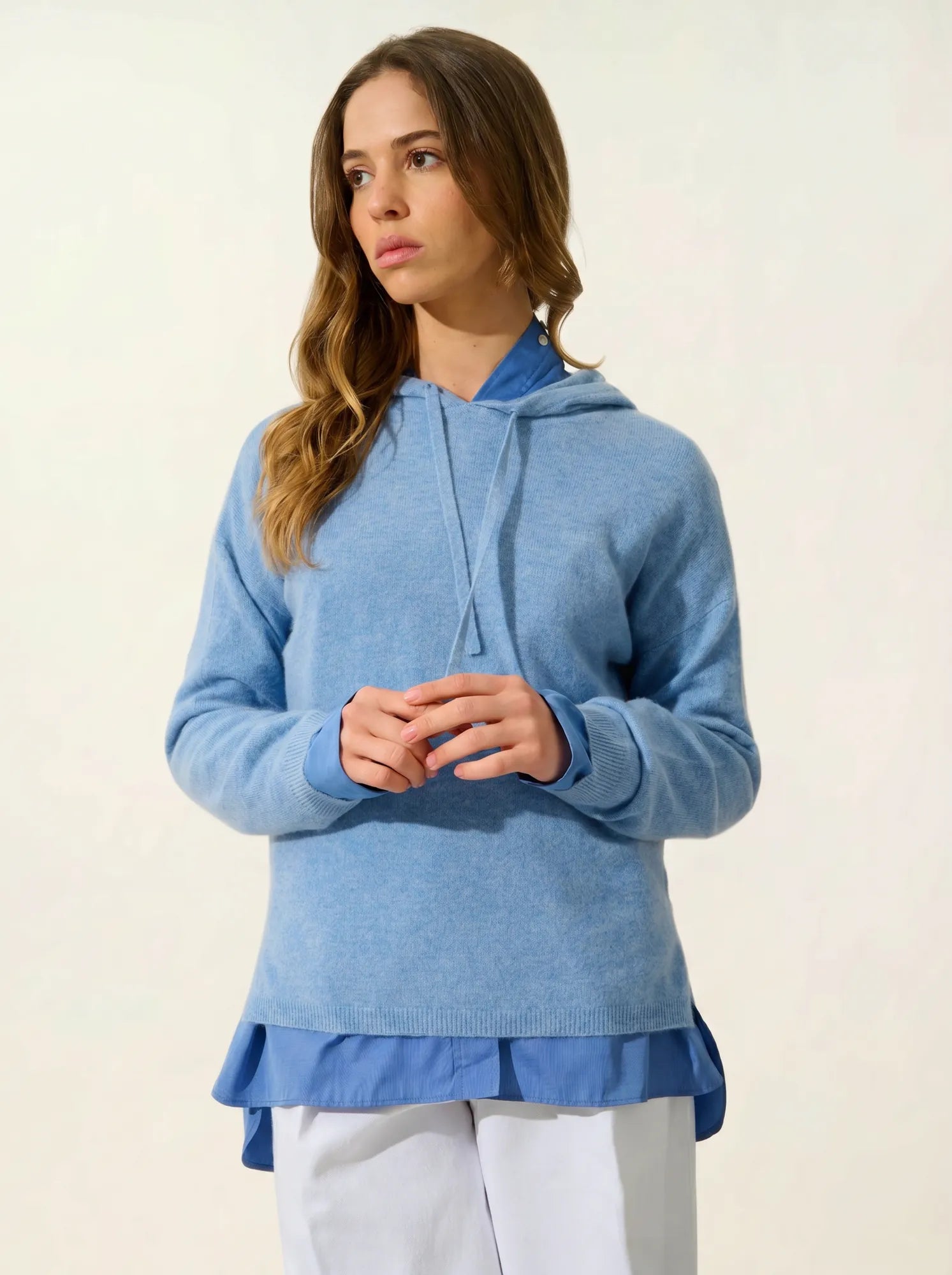 DORTE pull capuche ciel