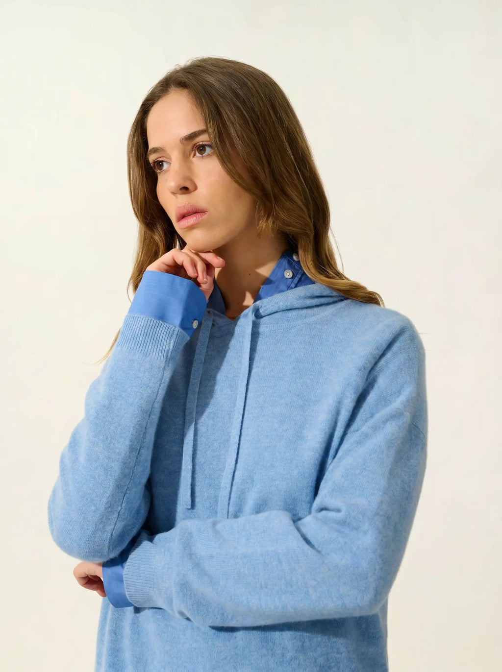 DORTE pull capuche ciel