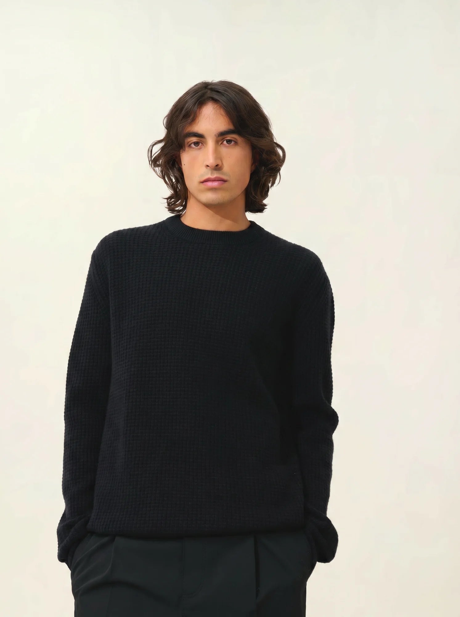 AKSEL pull col rond 4 fils noir