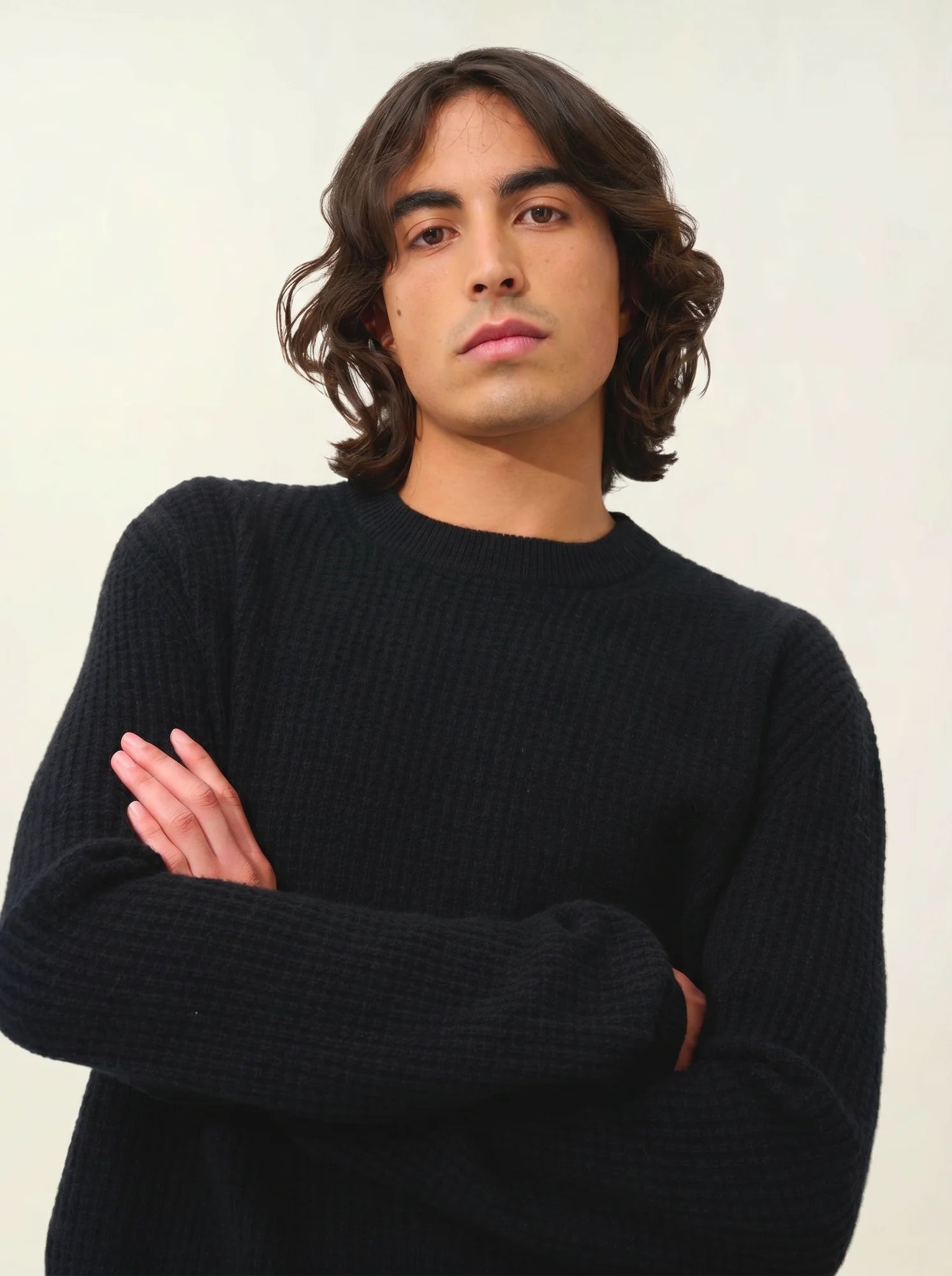 AKSEL pull col rond 4 fils noir