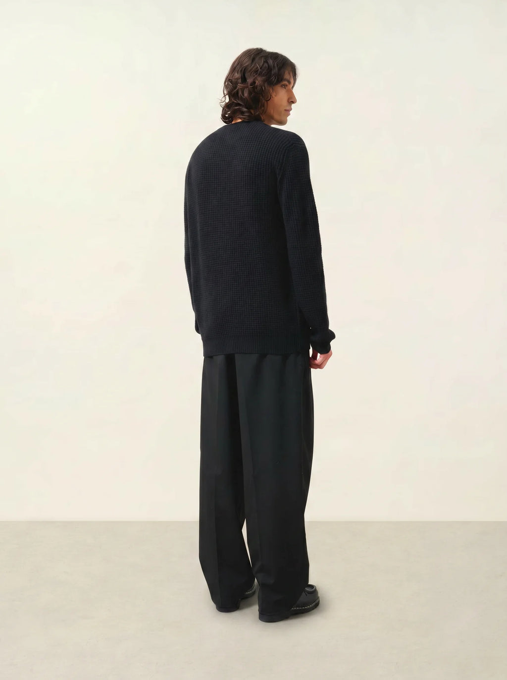 AKSEL pull col rond 4 fils noir