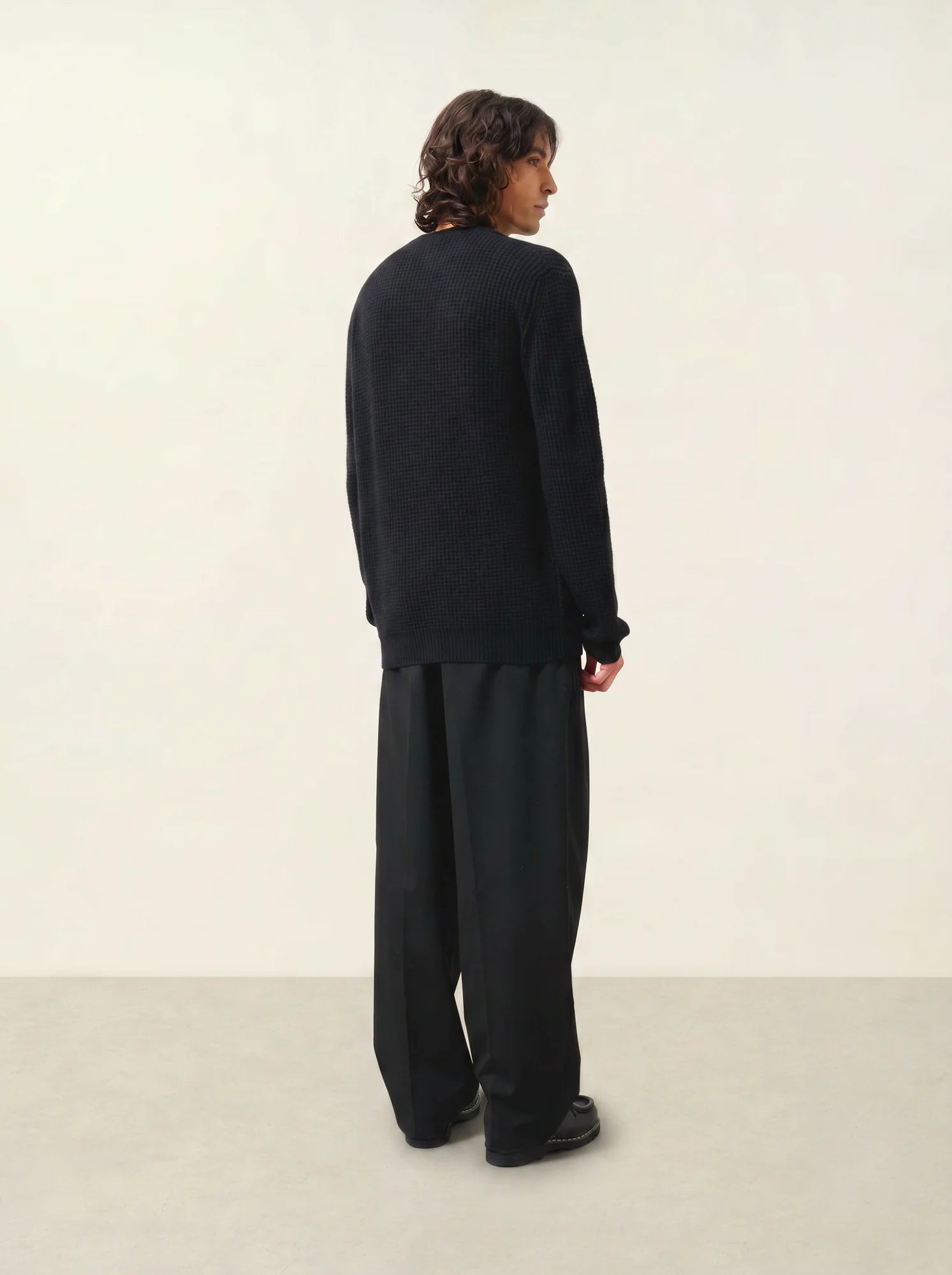 AKSEL pull col rond 4 fils noir