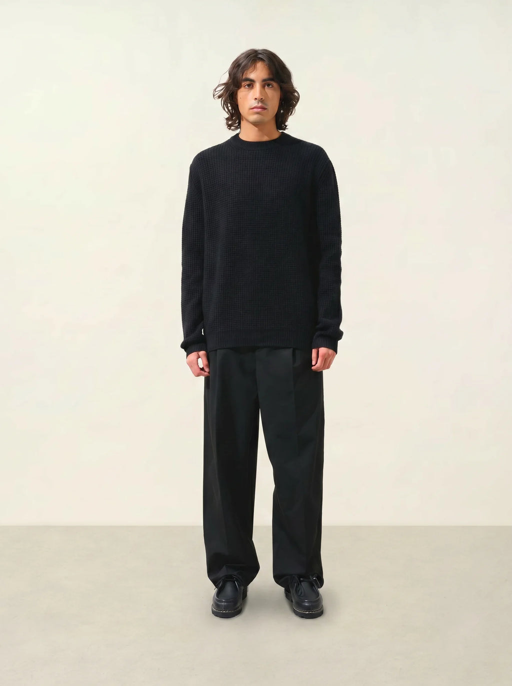 AKSEL pull col rond 4 fils noir
