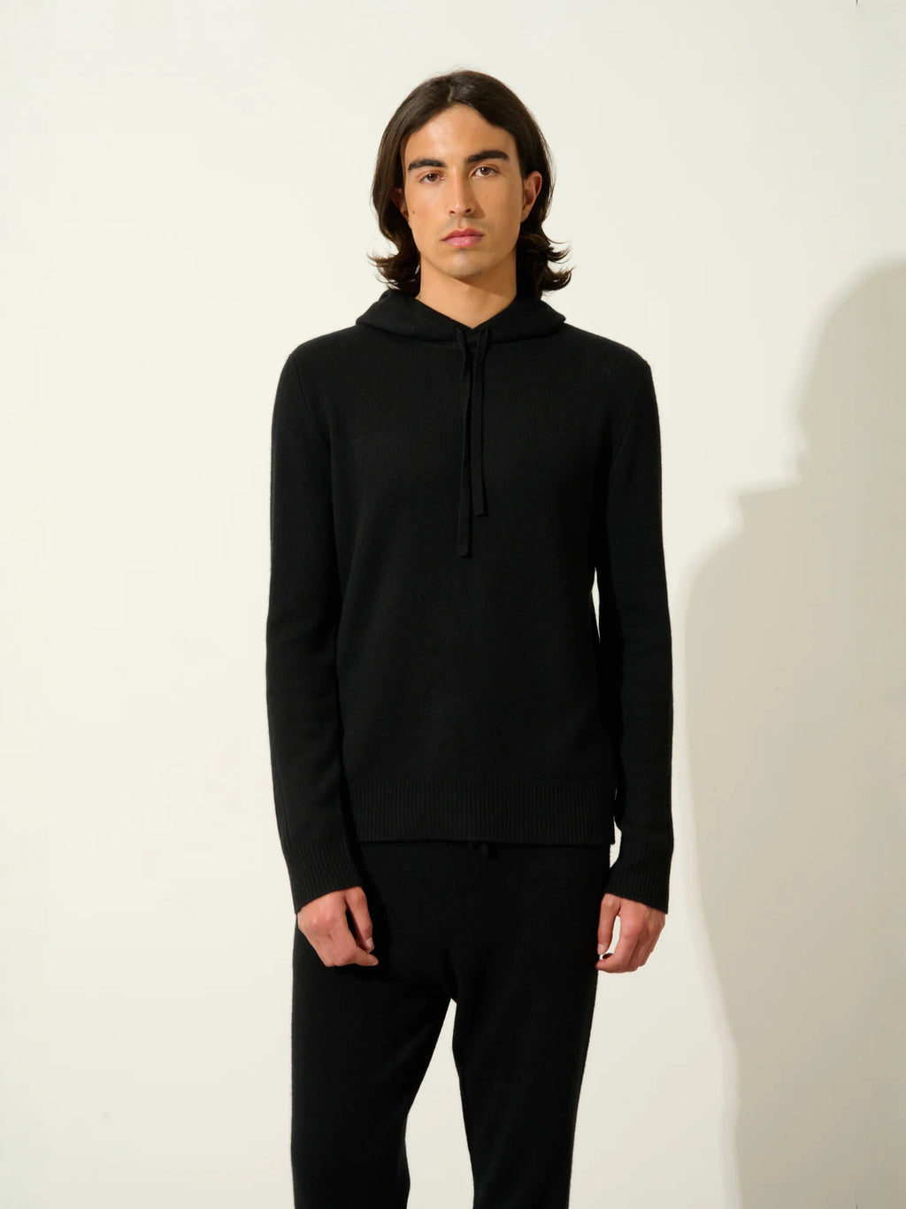 BENDT pull capuche 4 fils noir