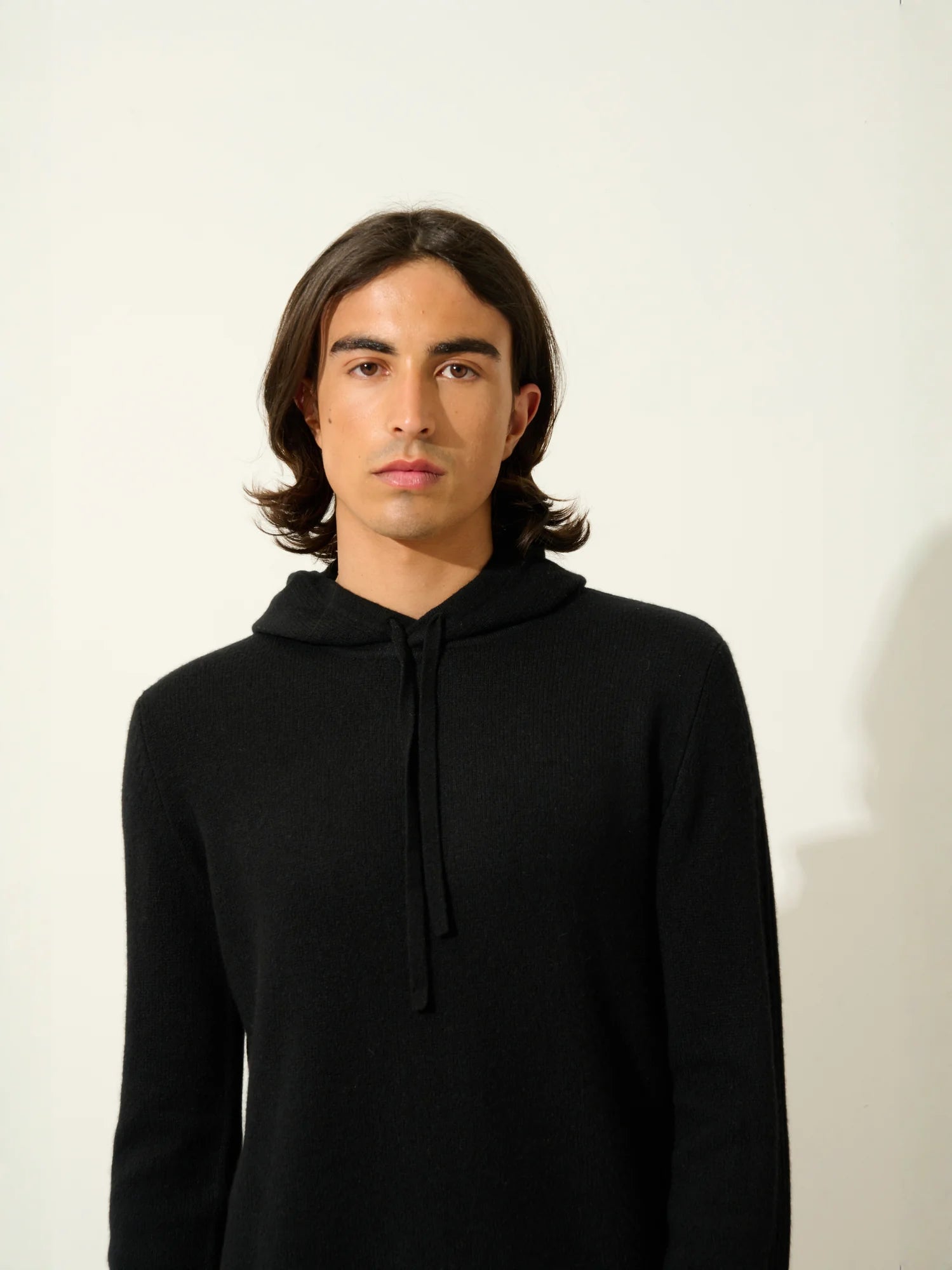 BENDT pull capuche 4 fils noir