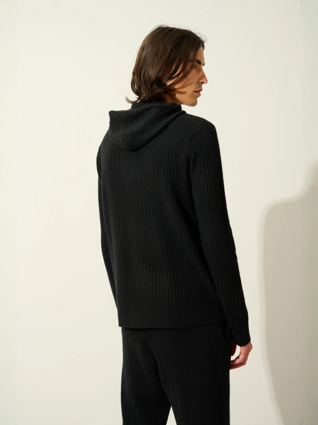 BENDT pull capuche 4 fils noir