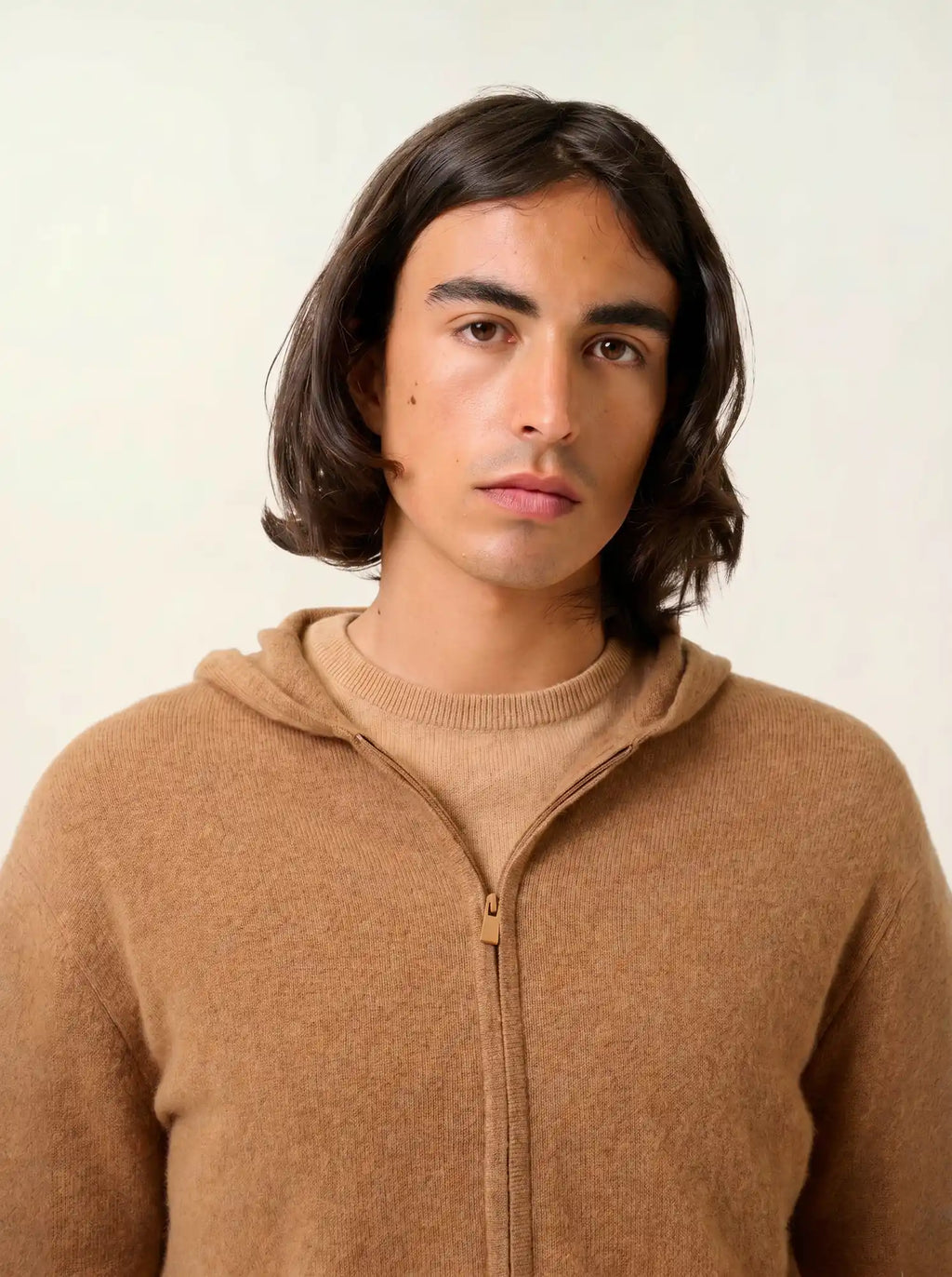 NEURRE gilet zippé capuche noisette