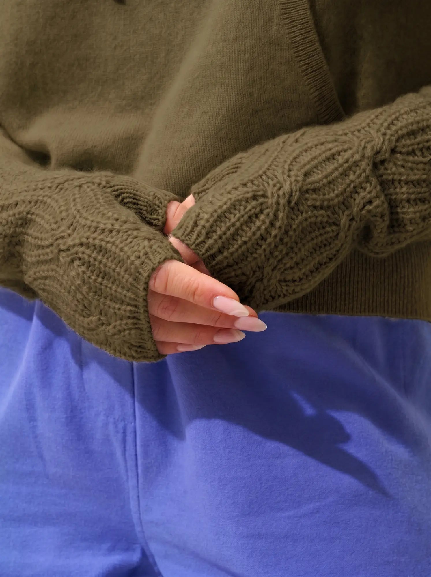 IRIS fingerless gloves 6 ply khaki