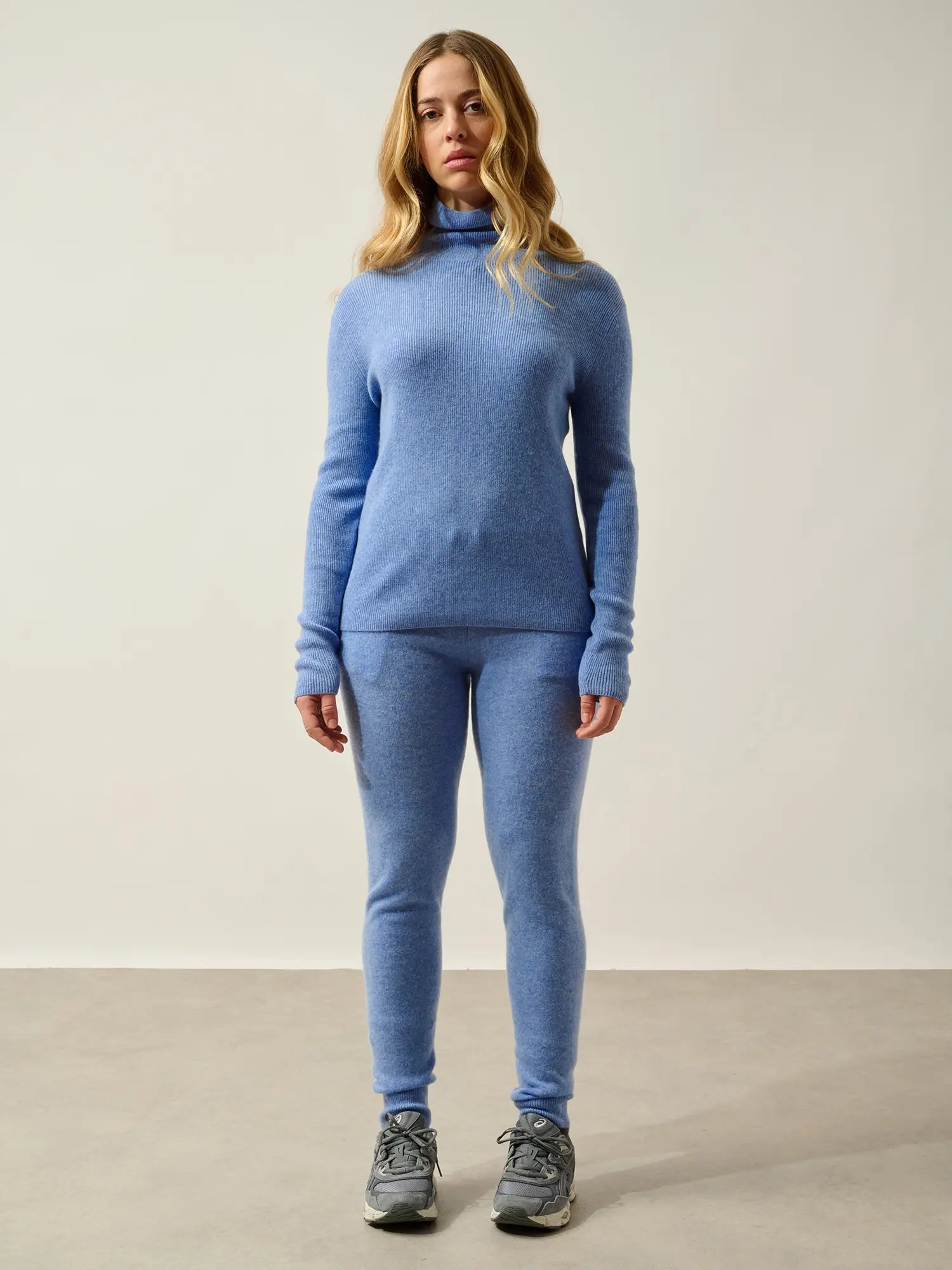 SUZIE pullover rollkragen himmelblau