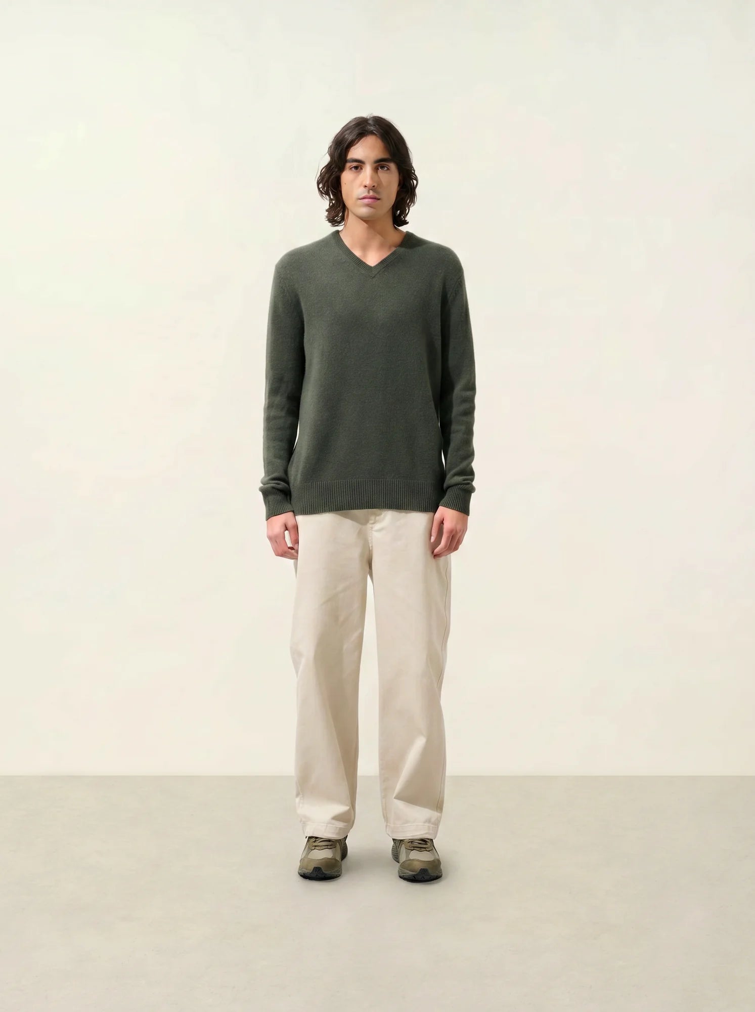 VICTOR sweater v-neck 4 ply khaki