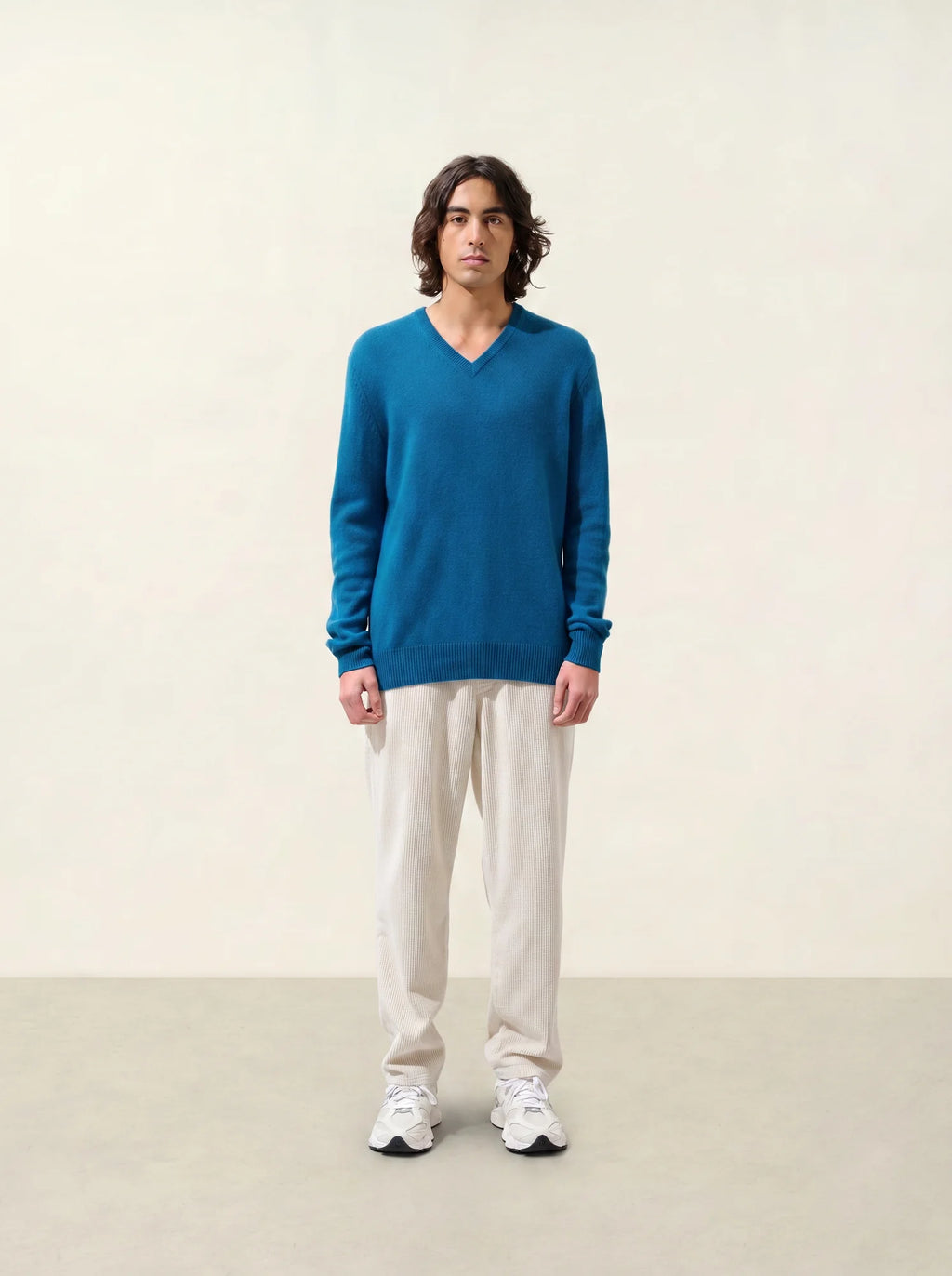 VICTOR sweater v-neck 4 ply peacock