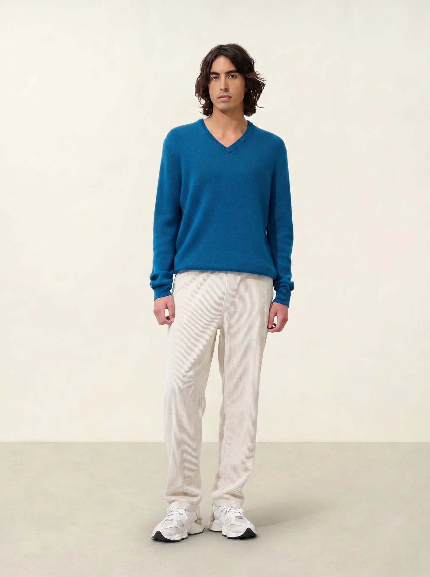VICTOR sweater v-neck 4 ply peacock
